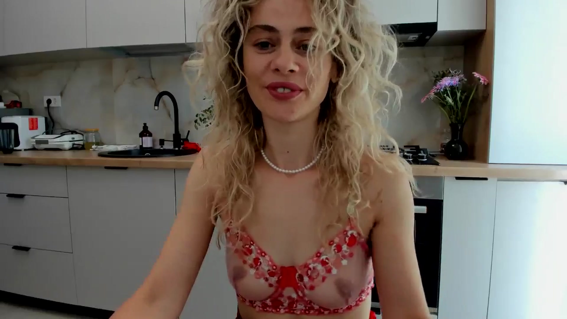 Gallery image thumbnail from DebbyPaige's myfreecams stream on, 07/31/2024, 08:30 image 4 of 20