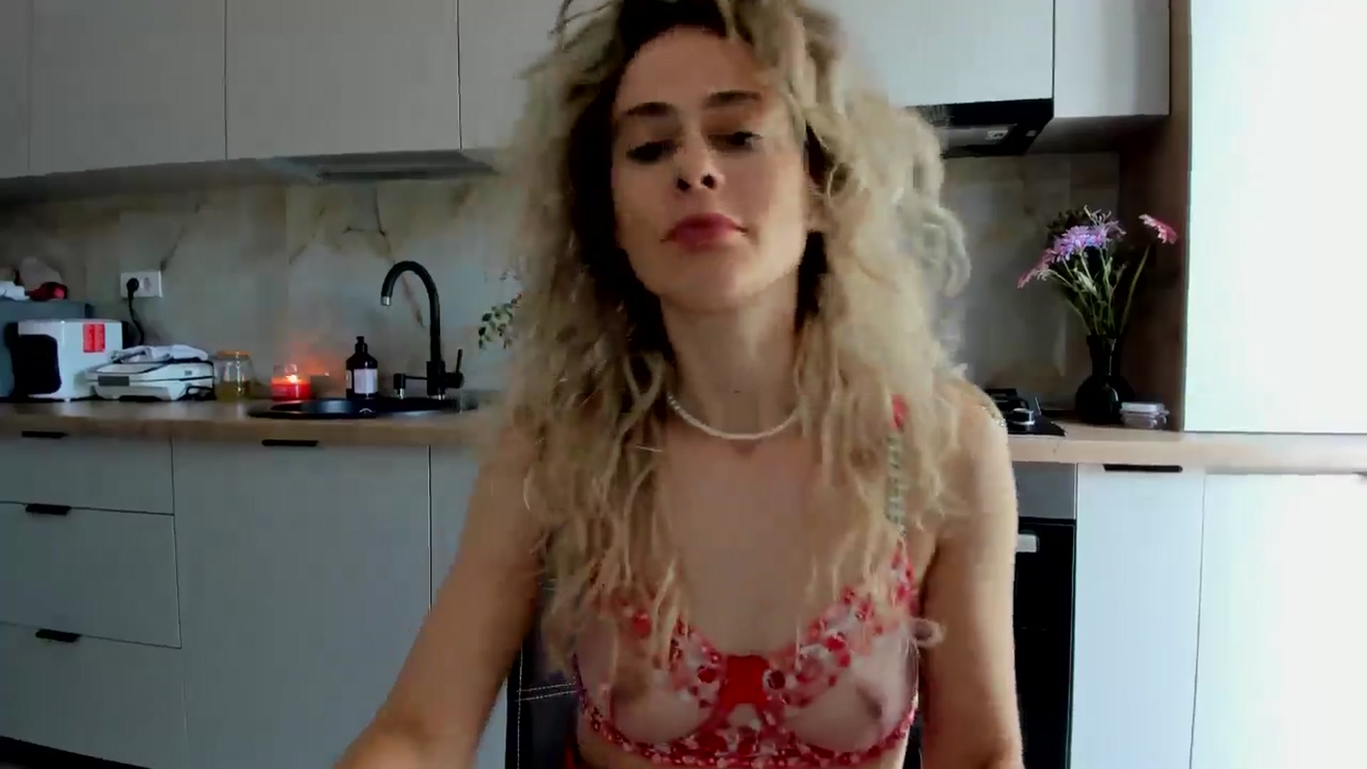 Gallery image thumbnail from DebbyPaige's myfreecams stream on, 07/31/2024, 08:30 image 14 of 20