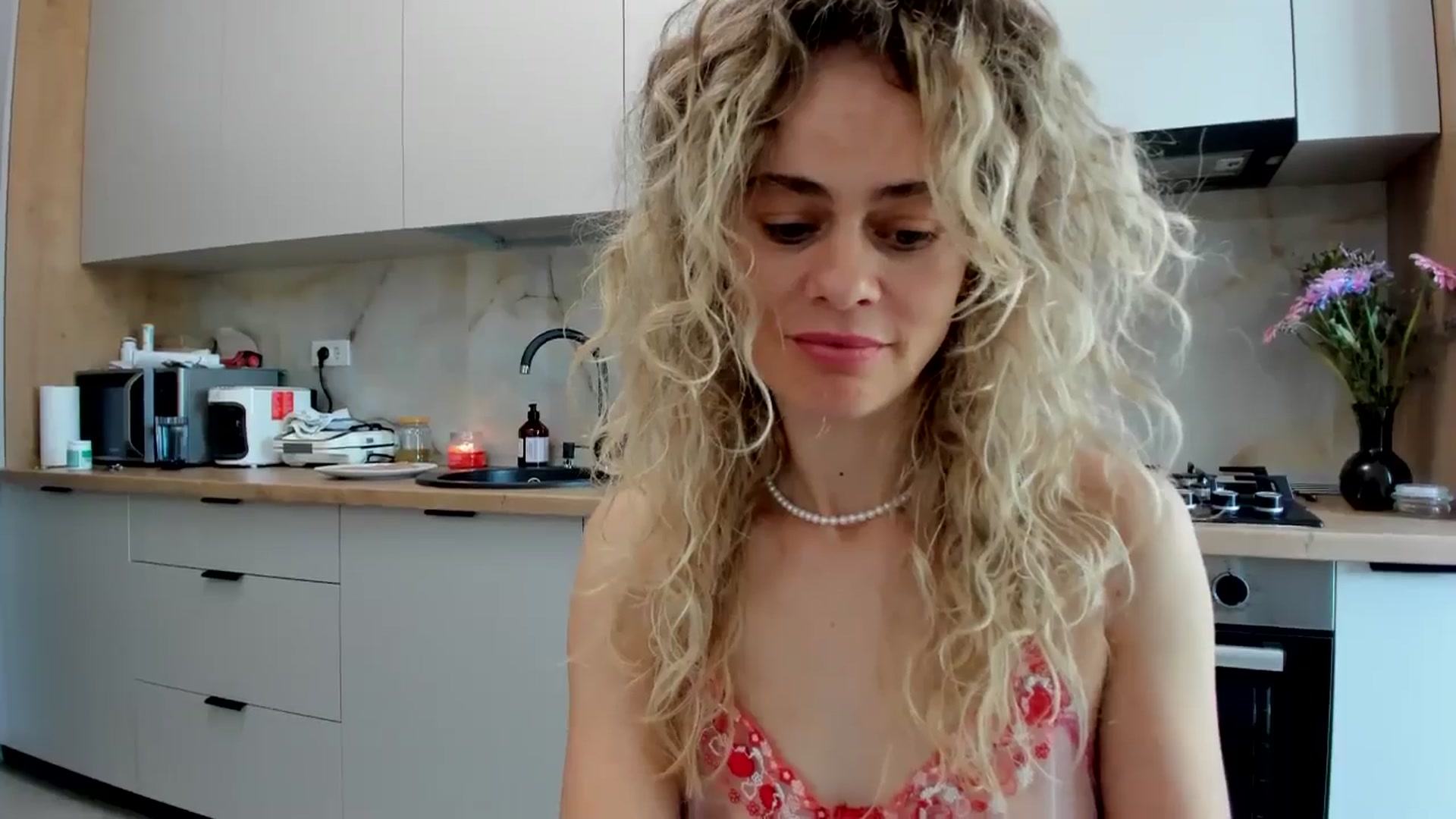 Gallery image thumbnail from DebbyPaige's myfreecams stream on, 07/31/2024, 09:38 image 15 of 20