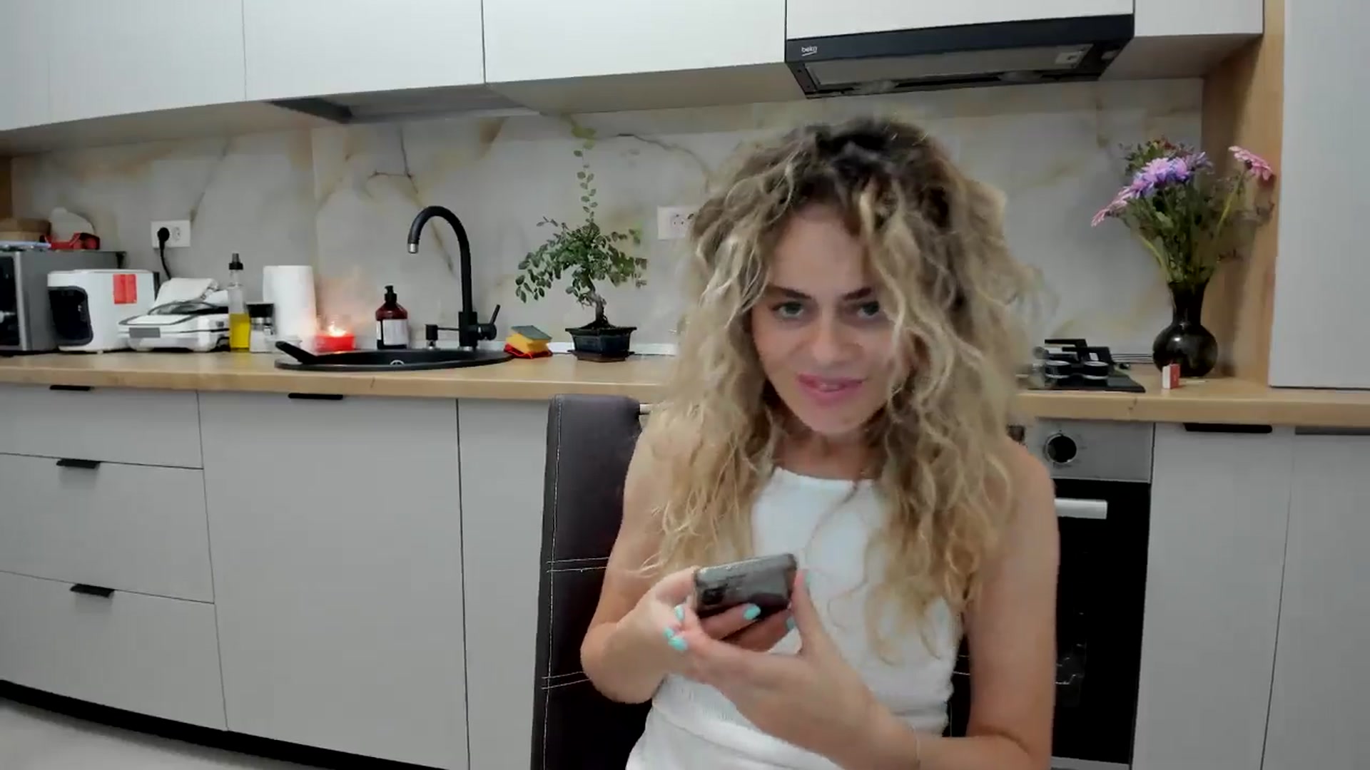 Gallery image thumbnail from DebbyPaige's myfreecams stream on, 07/31/2024, 19:51 image 5 of 20