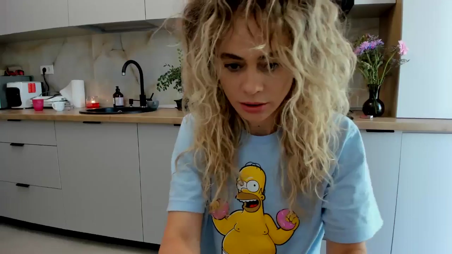 Gallery image thumbnail from DebbyPaige's myfreecams stream on, 08/01/2024, 11:21 image 6 of 20