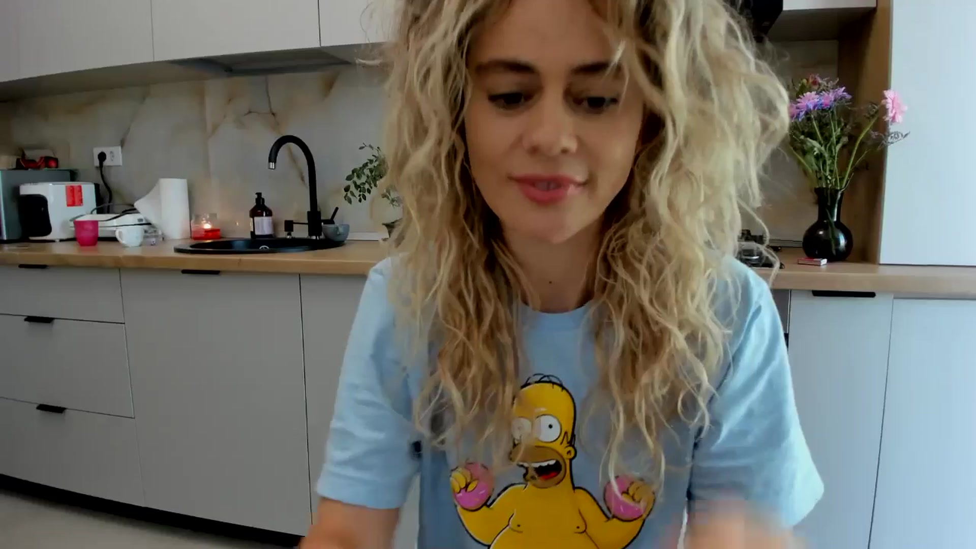 Gallery image thumbnail from DebbyPaige's myfreecams stream on, 08/01/2024, 11:21 image 9 of 20