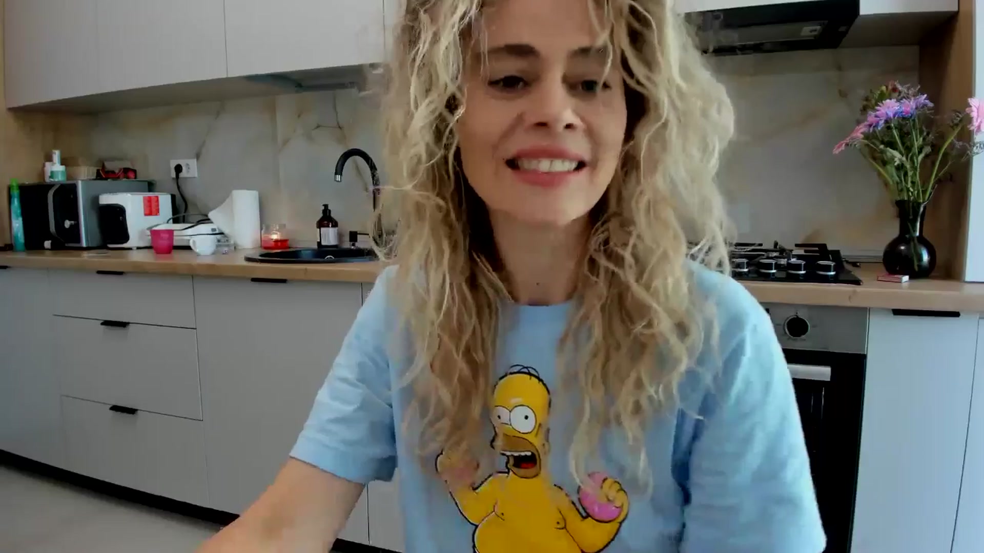 Gallery image thumbnail from DebbyPaige's myfreecams stream on, 08/01/2024, 11:21 image 13 of 20