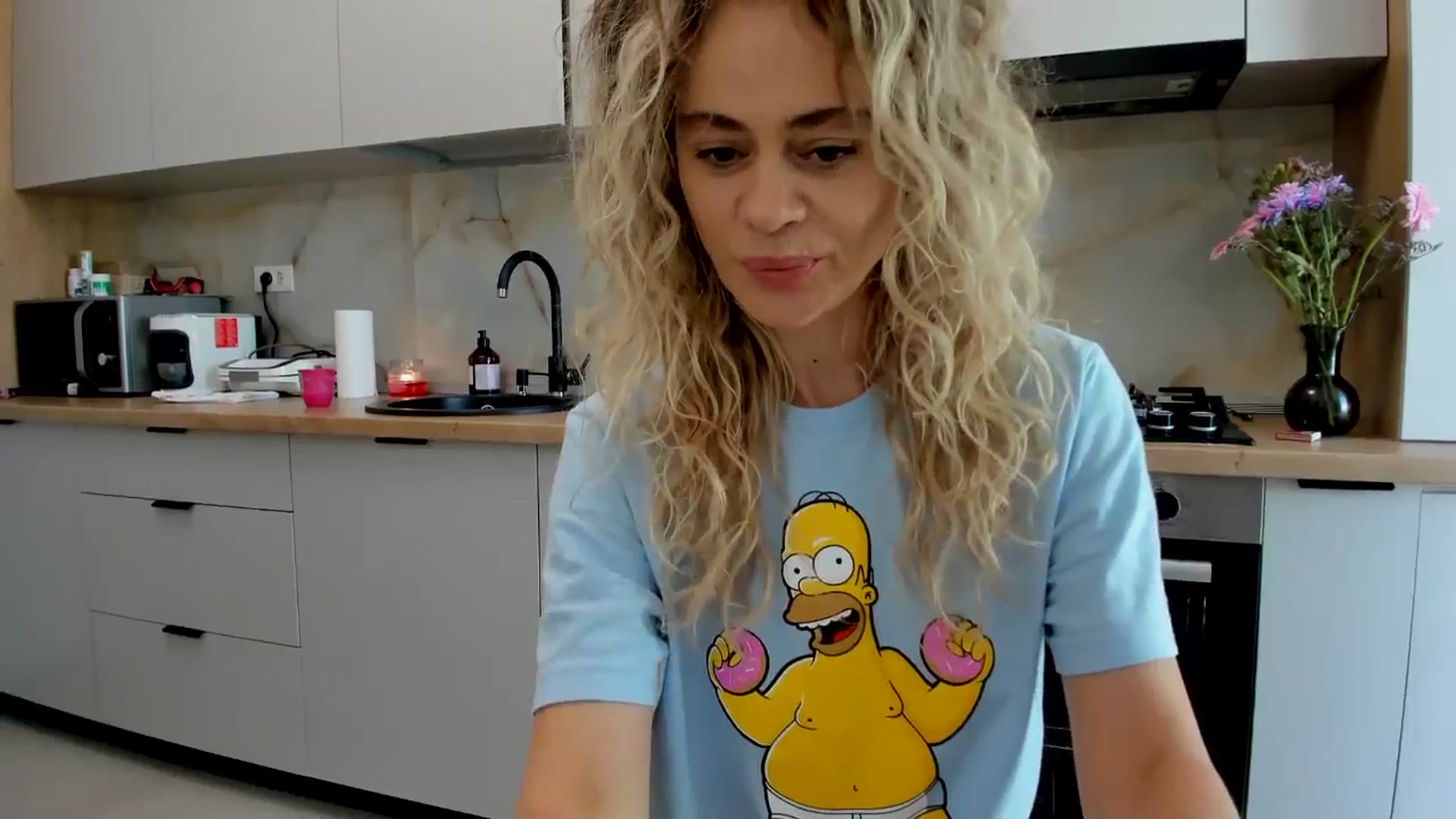 Gallery image thumbnail from DebbyPaige's myfreecams stream on, 08/01/2024, 13:27 image 3 of 20