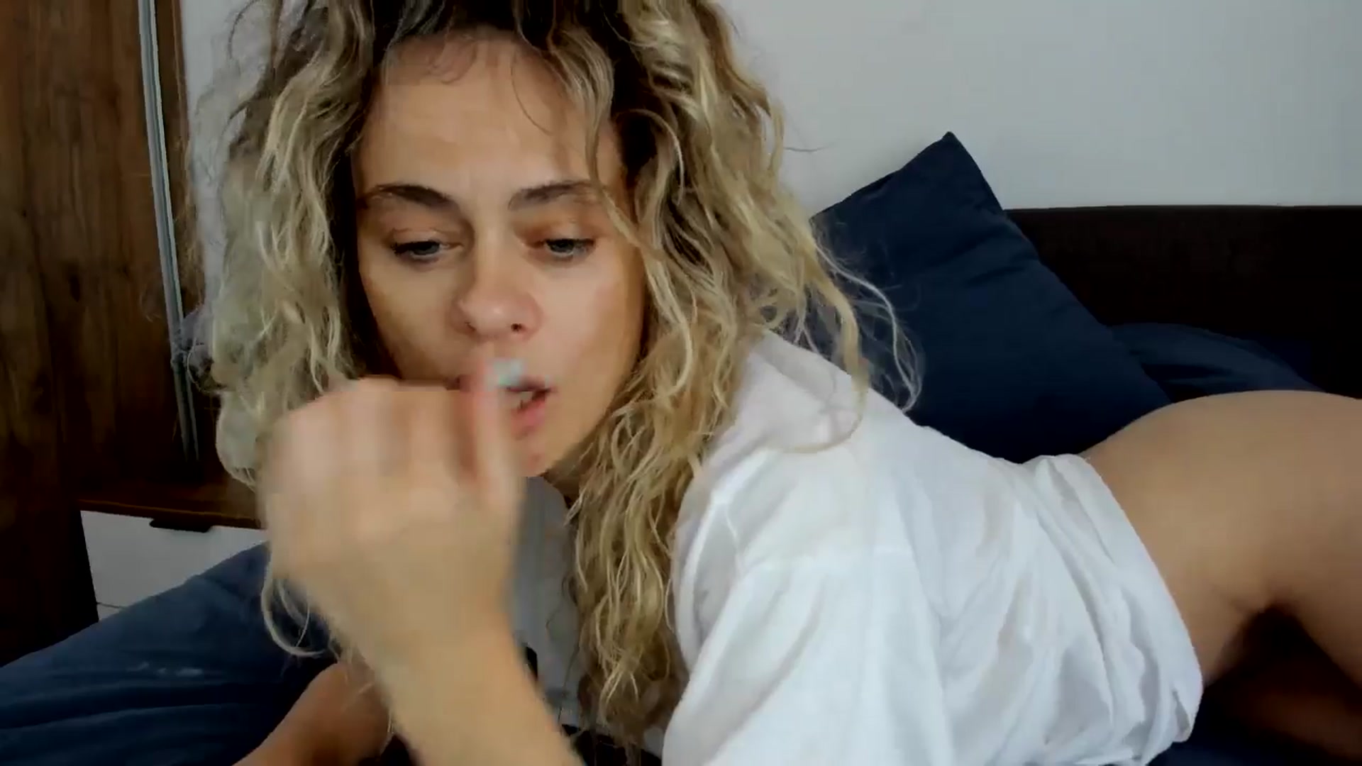 Gallery image thumbnail from DebbyPaige's myfreecams stream on, 08/02/2024, 08:43 image 18 of 20