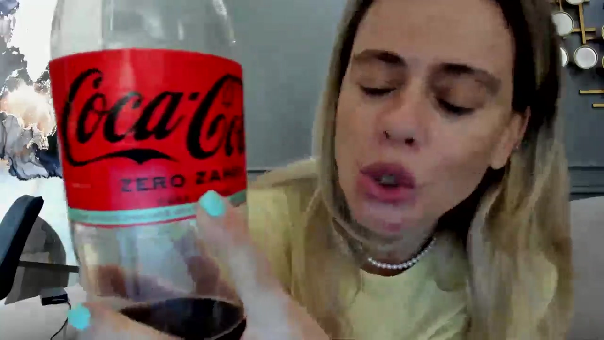 Gallery image thumbnail from DebbyPaige's myfreecams stream on, 08/06/2024, 22:39 image 14 of 20