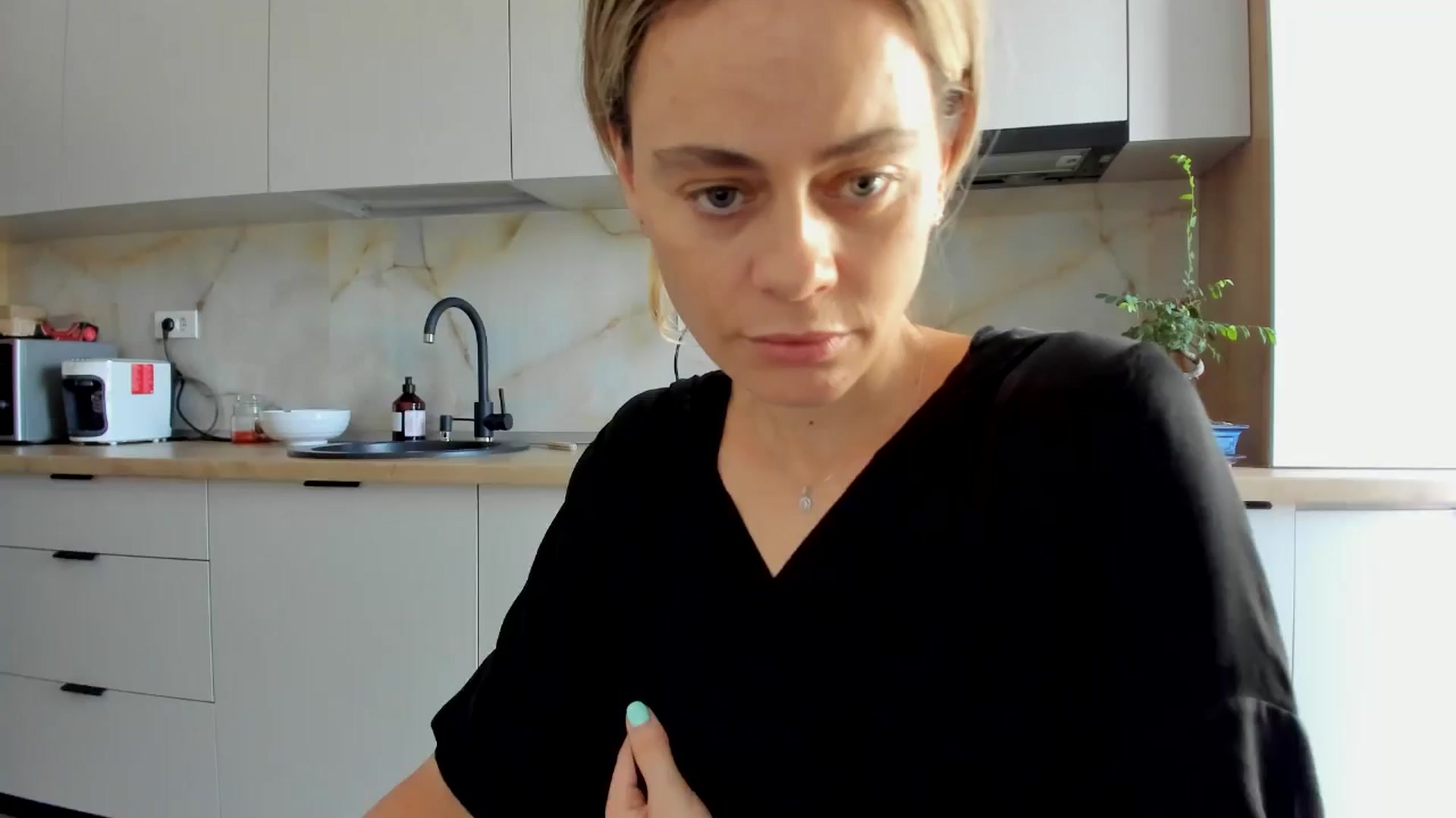 Gallery image thumbnail from DebbyPaige's myfreecams stream on, 08/08/2024, 09:39 image 15 of 20