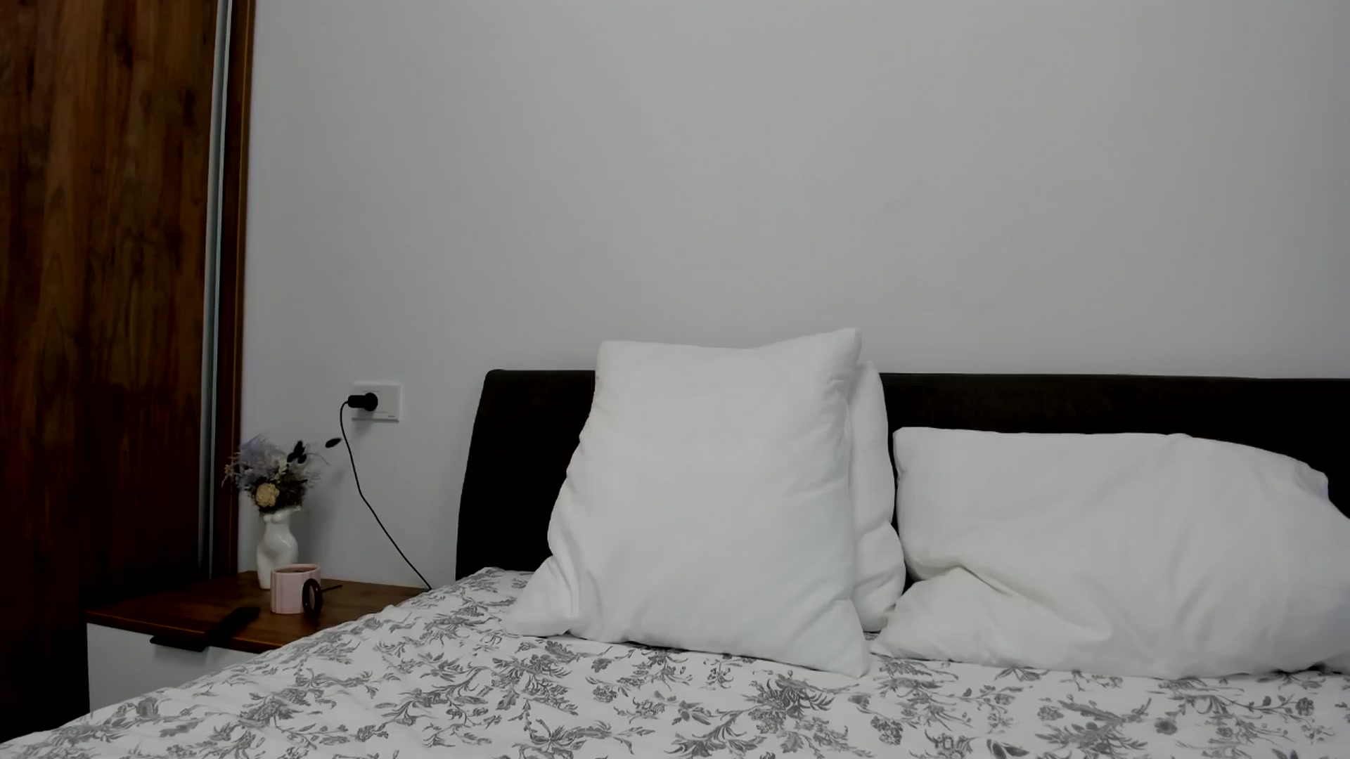 Gallery image thumbnail from DebbyPaige's myfreecams stream on, 08/09/2024, 10:21 image 1 of 20
