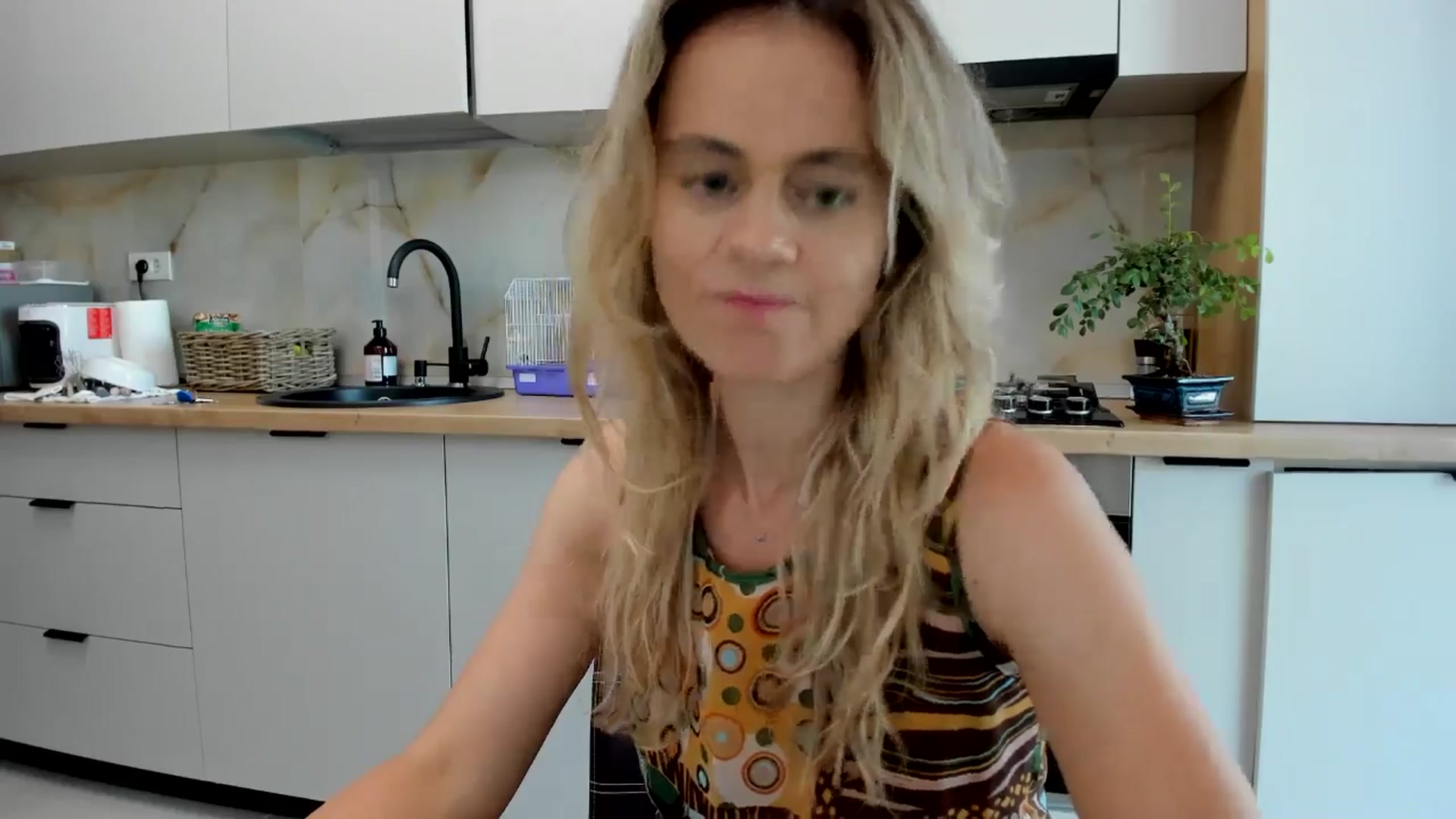 Gallery image thumbnail from DebbyPaige's myfreecams stream on, 08/16/2024, 13:23 image 16 of 20