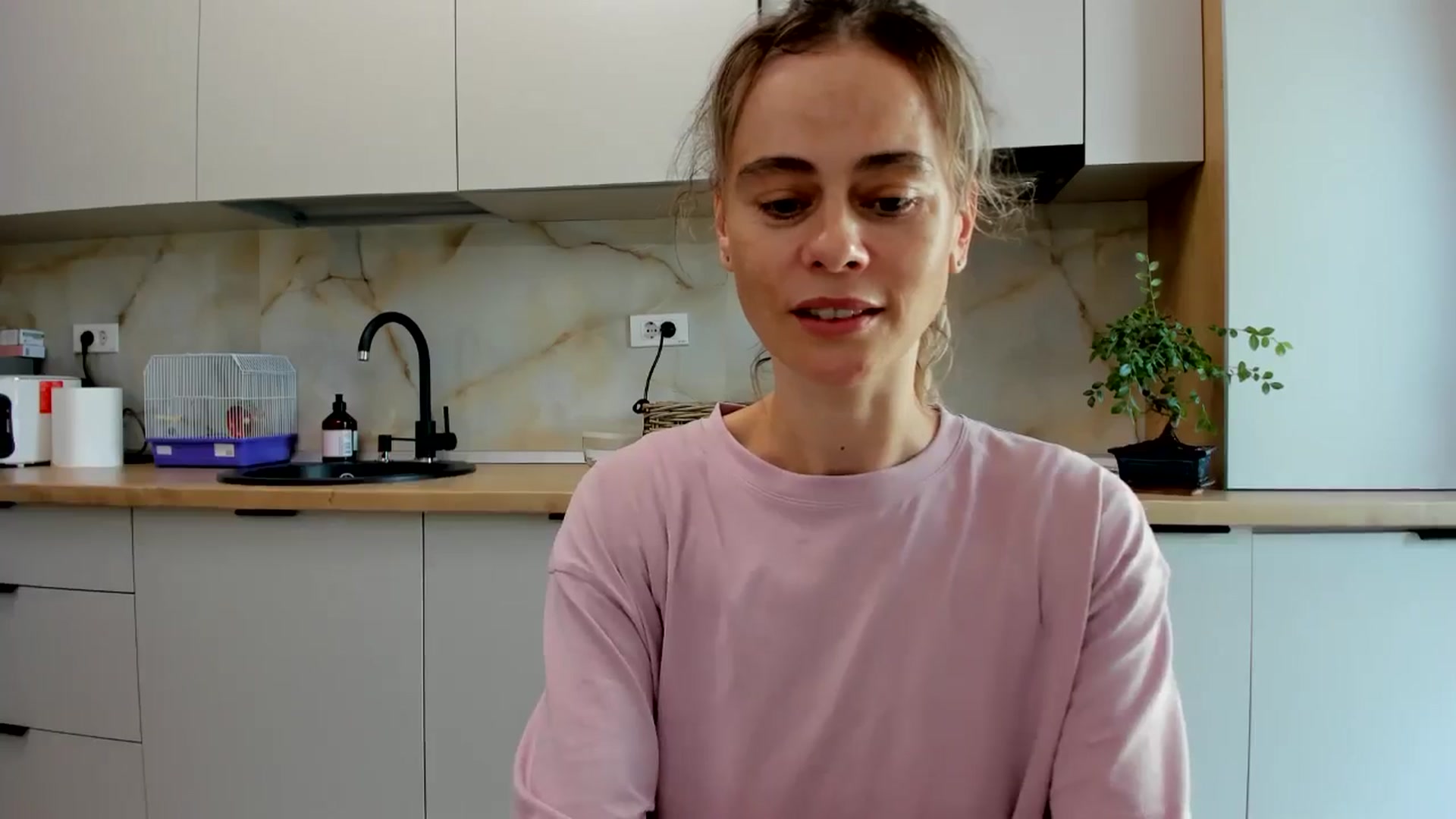 Gallery image thumbnail from DebbyPaige's myfreecams stream on, 08/23/2024, 09:24 image 2 of 20