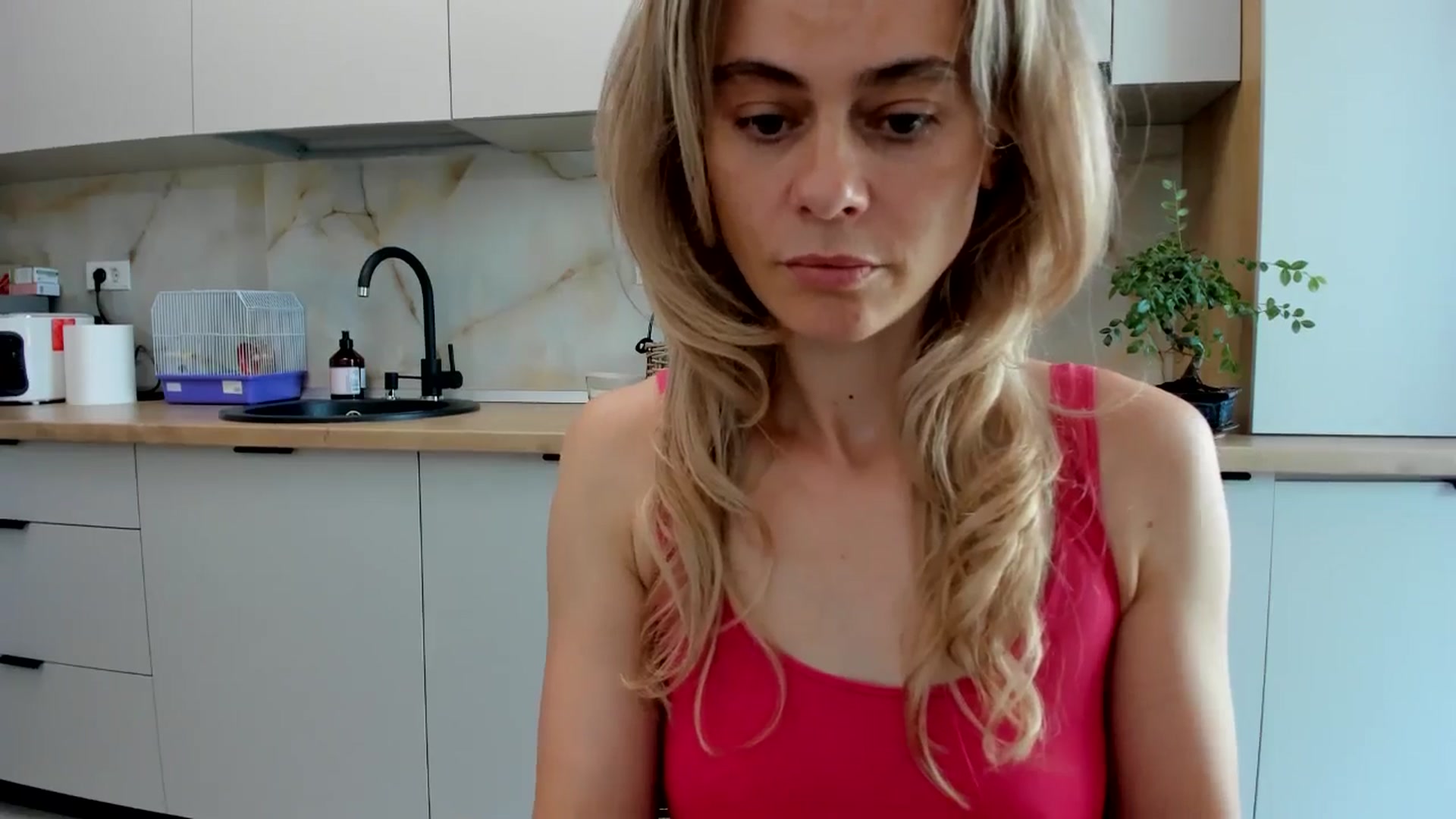 Gallery image thumbnail from DebbyPaige's myfreecams stream on, 08/23/2024, 11:14 image 2 of 20