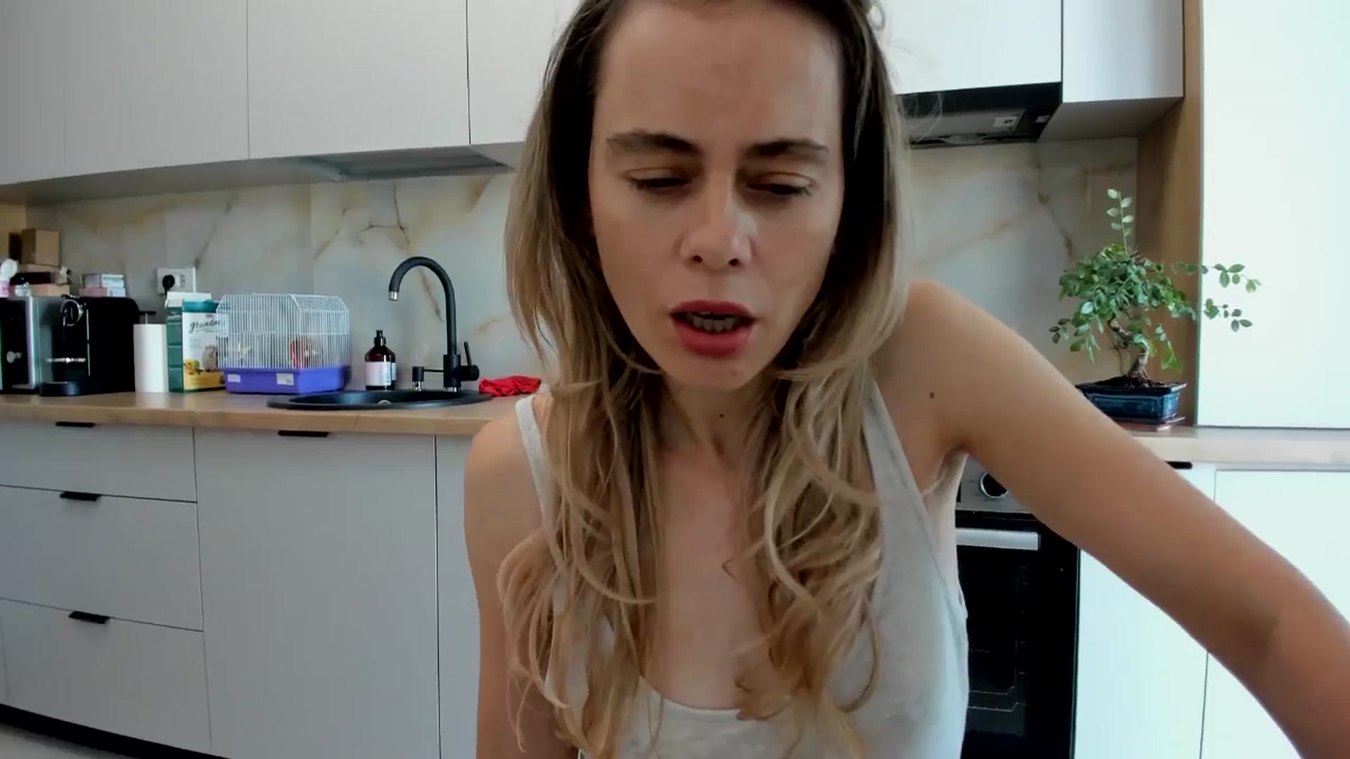 Gallery image thumbnail from DebbyPaige's myfreecams stream on, 08/24/2024, 16:08 image 7 of 20