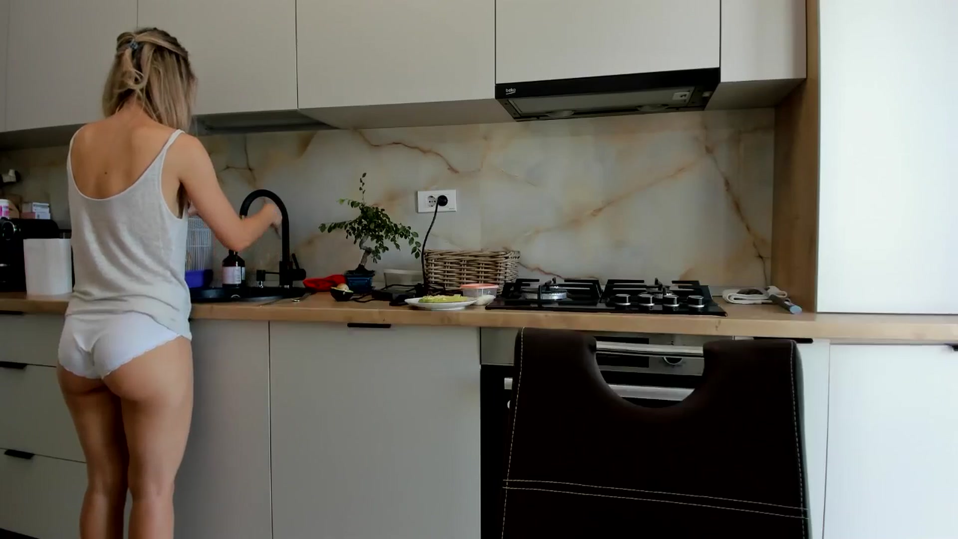 Gallery image thumbnail from DebbyPaige's myfreecams stream on, 08/25/2024, 11:21 image 15 of 20