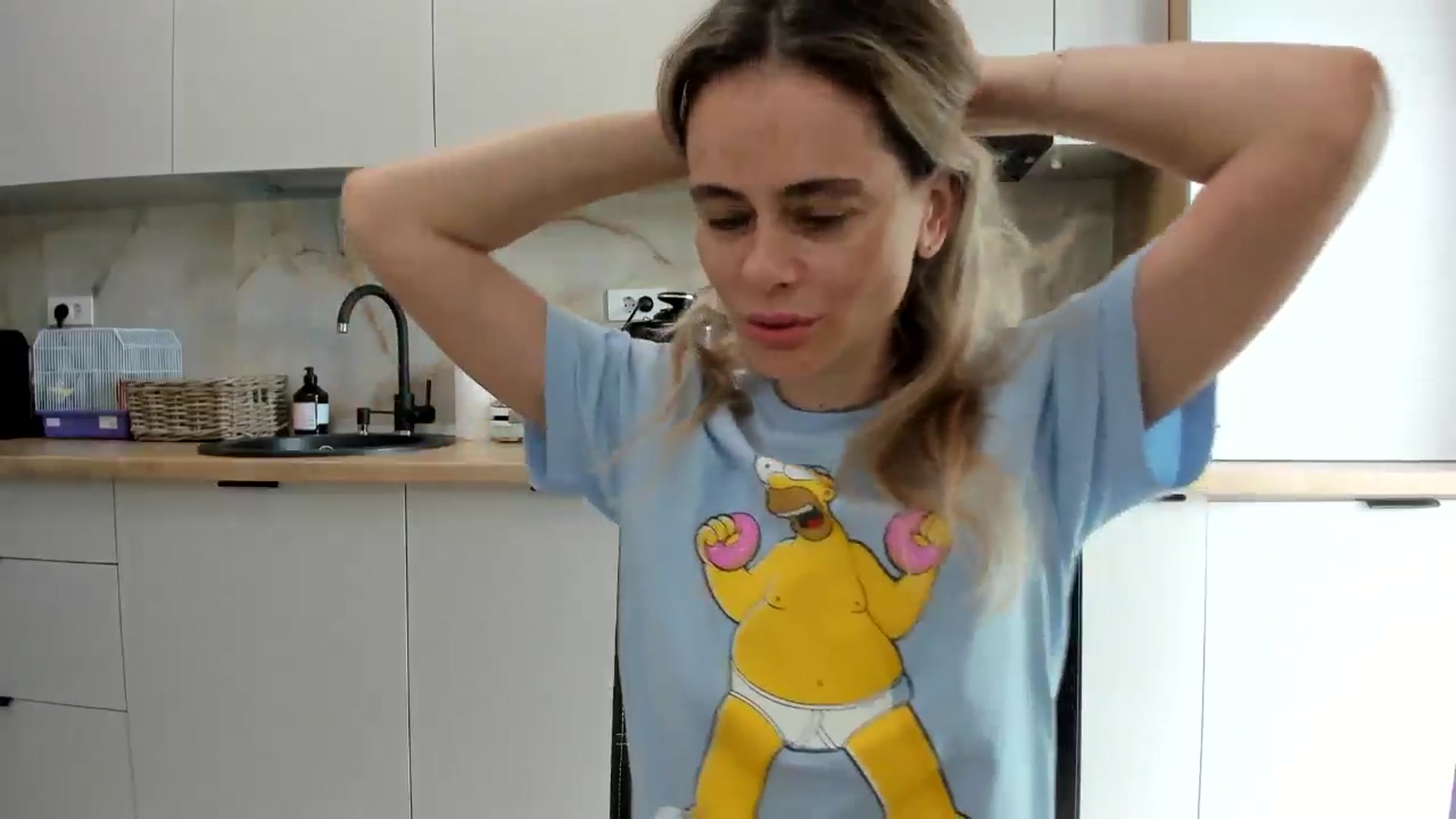 Gallery image thumbnail from DebbyPaige's myfreecams stream on, 08/28/2024, 08:11 image 6 of 20