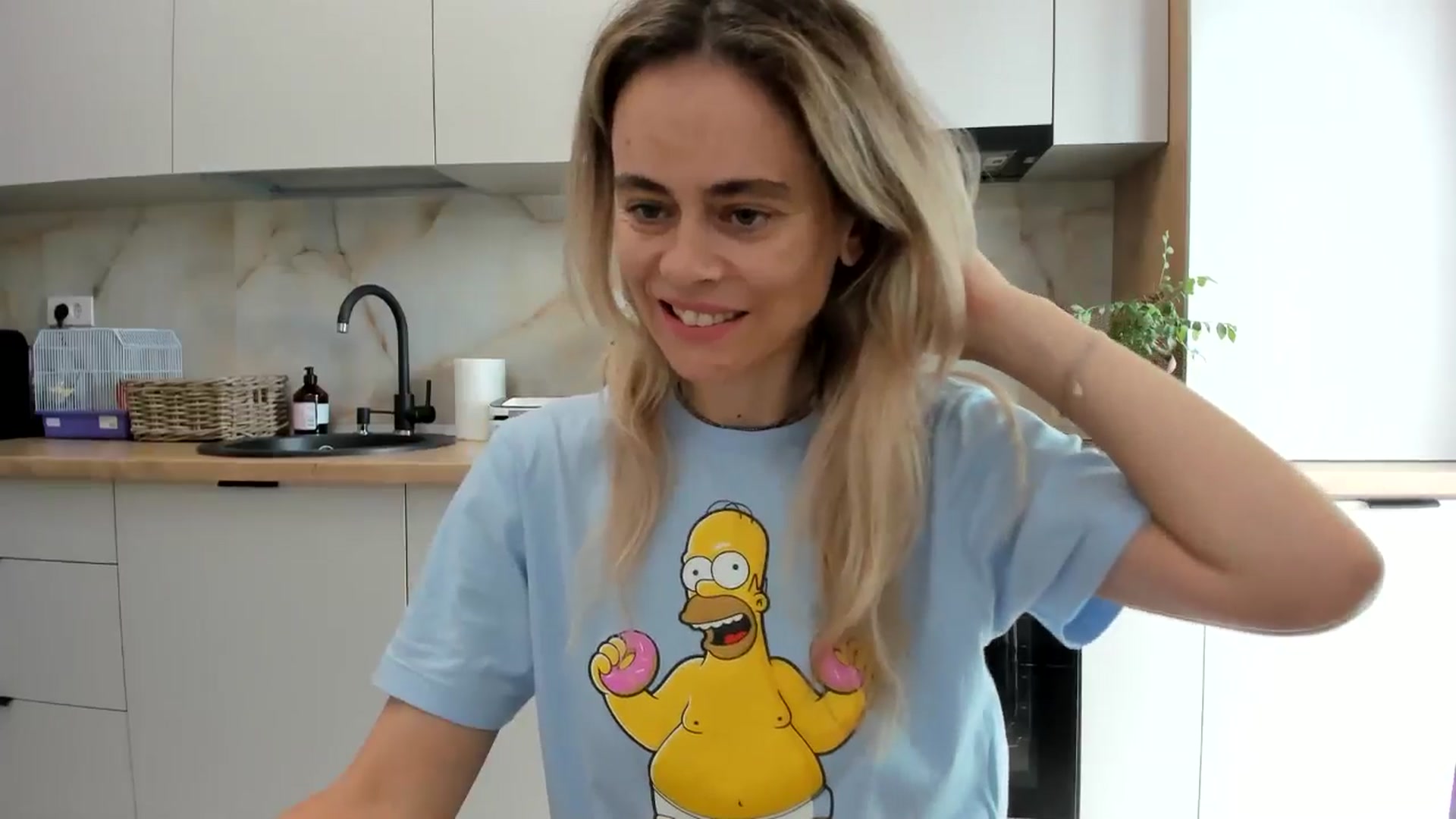 Gallery image thumbnail from DebbyPaige's myfreecams stream on, 08/28/2024, 08:11 image 4 of 20