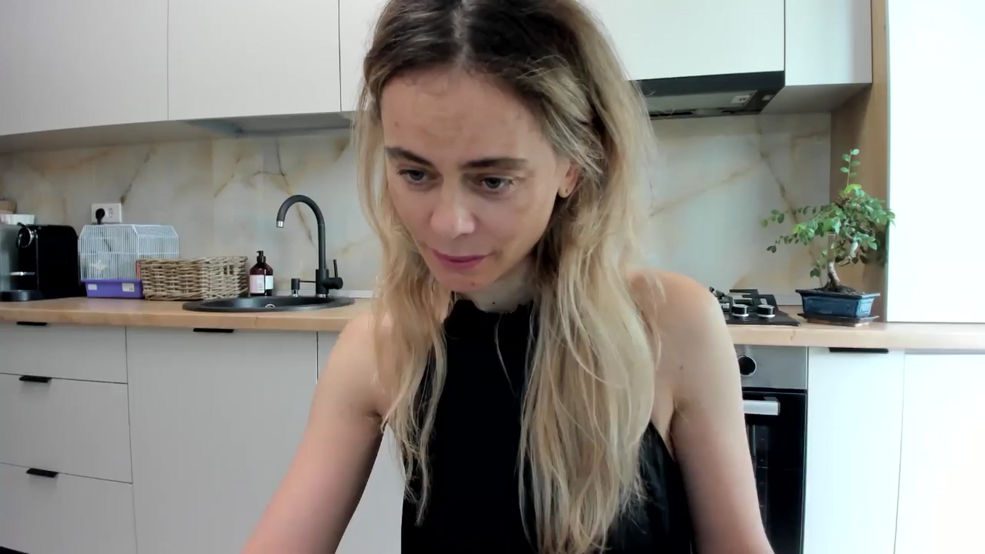 Gallery image thumbnail from DebbyPaige's myfreecams stream on, 08/28/2024, 10:56 image 16 of 20