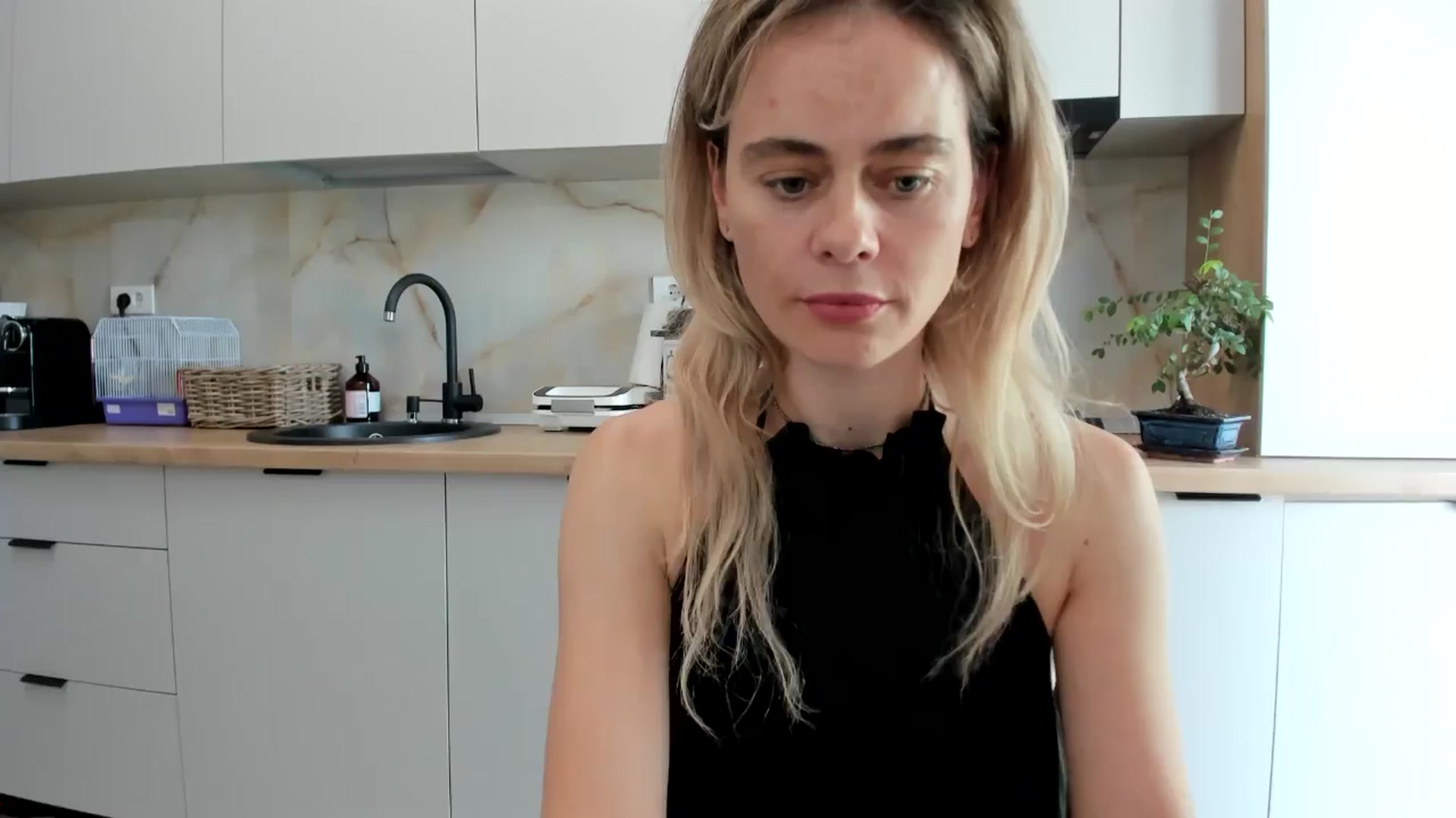 Gallery image thumbnail from DebbyPaige's myfreecams stream on, 08/28/2024, 12:58 image 4 of 20