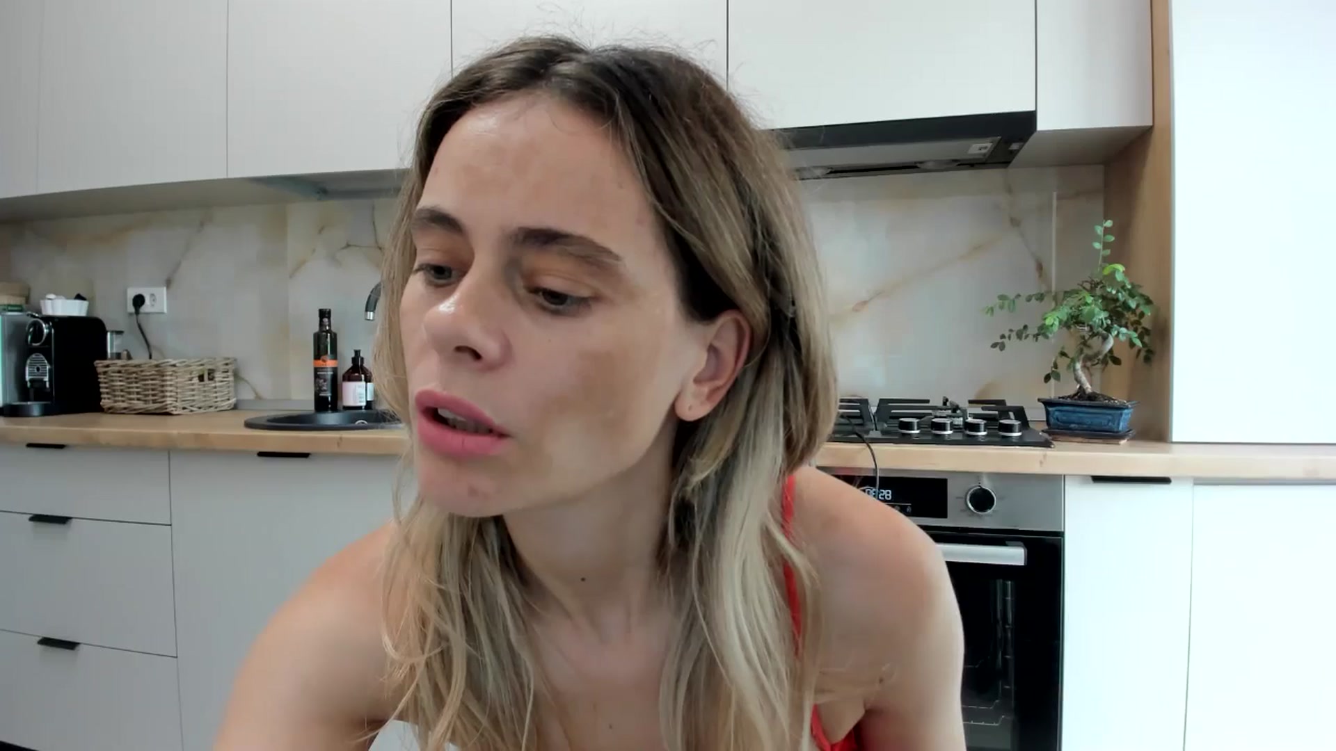 Gallery image thumbnail from DebbyPaige's myfreecams stream on, 08/30/2024, 13:13 image 15 of 20