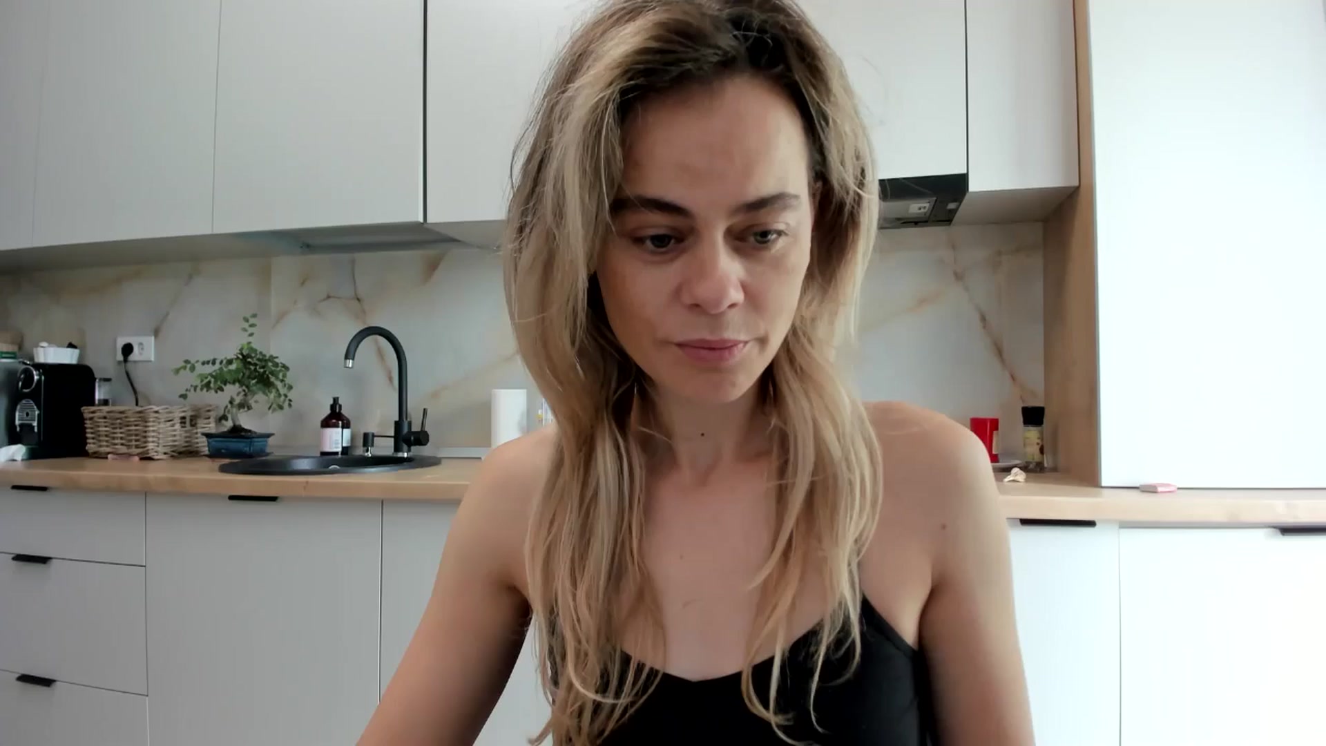 Gallery image thumbnail from DebbyPaige's myfreecams stream on, 08/31/2024, 07:55 image 6 of 20