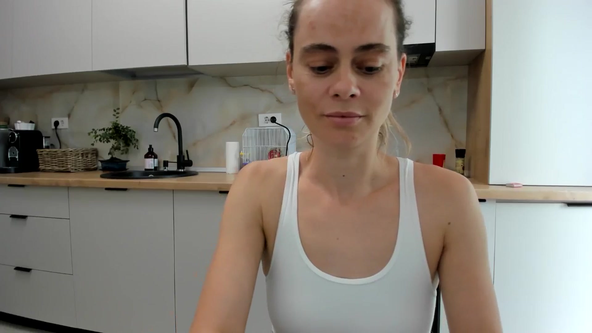 Gallery image thumbnail from DebbyPaige's myfreecams stream on, 08/31/2024, 12:43 image 5 of 20