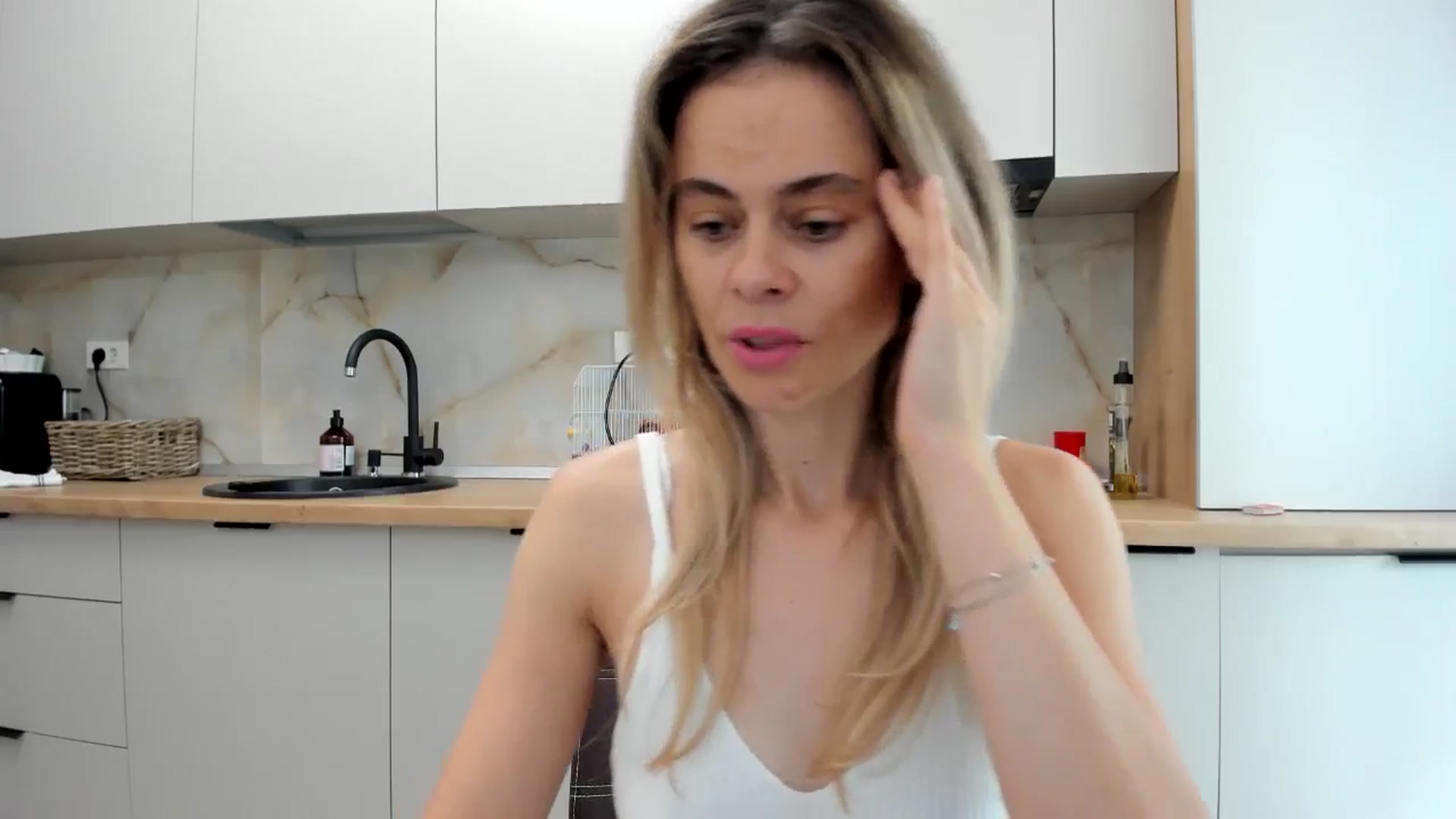 Gallery image thumbnail from DebbyPaige's myfreecams stream on, 09/01/2024, 09:18 image 16 of 20