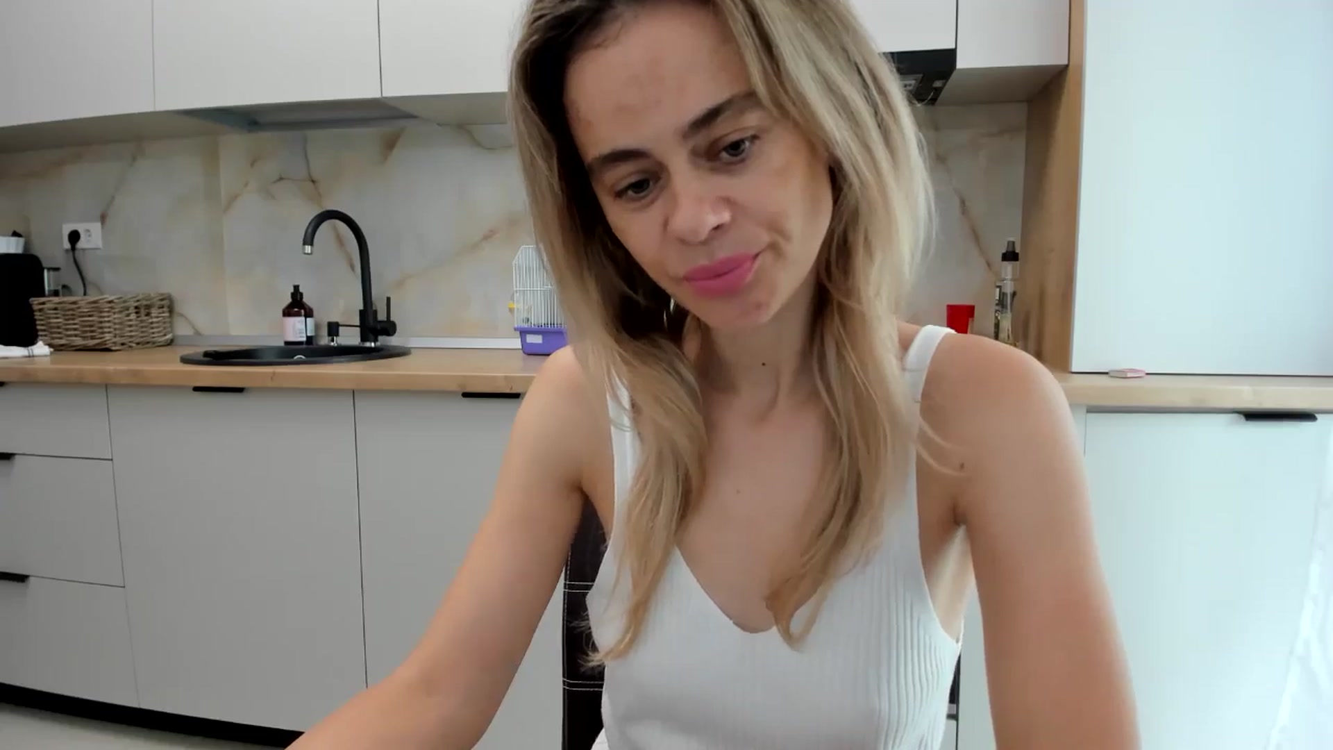 Gallery image thumbnail from DebbyPaige's myfreecams stream on, 09/01/2024, 09:18 image 7 of 20
