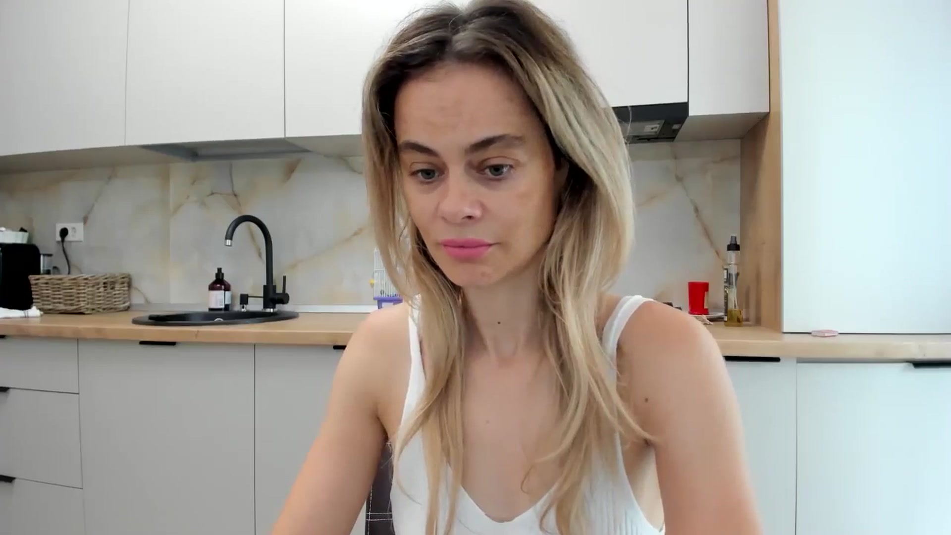 Gallery image thumbnail from DebbyPaige's myfreecams stream on, 09/01/2024, 09:18 image 15 of 20