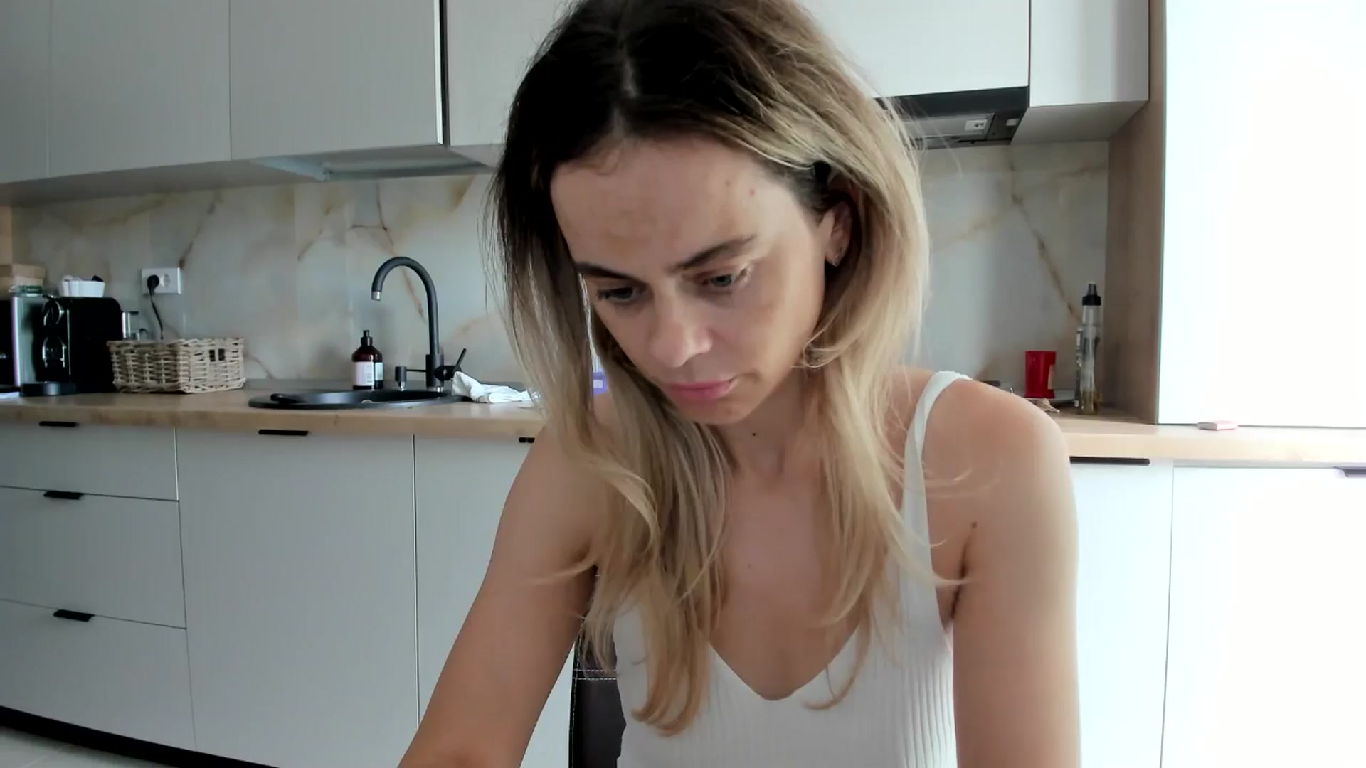 Gallery image thumbnail from DebbyPaige's myfreecams stream on, 09/01/2024, 11:20 image 18 of 20