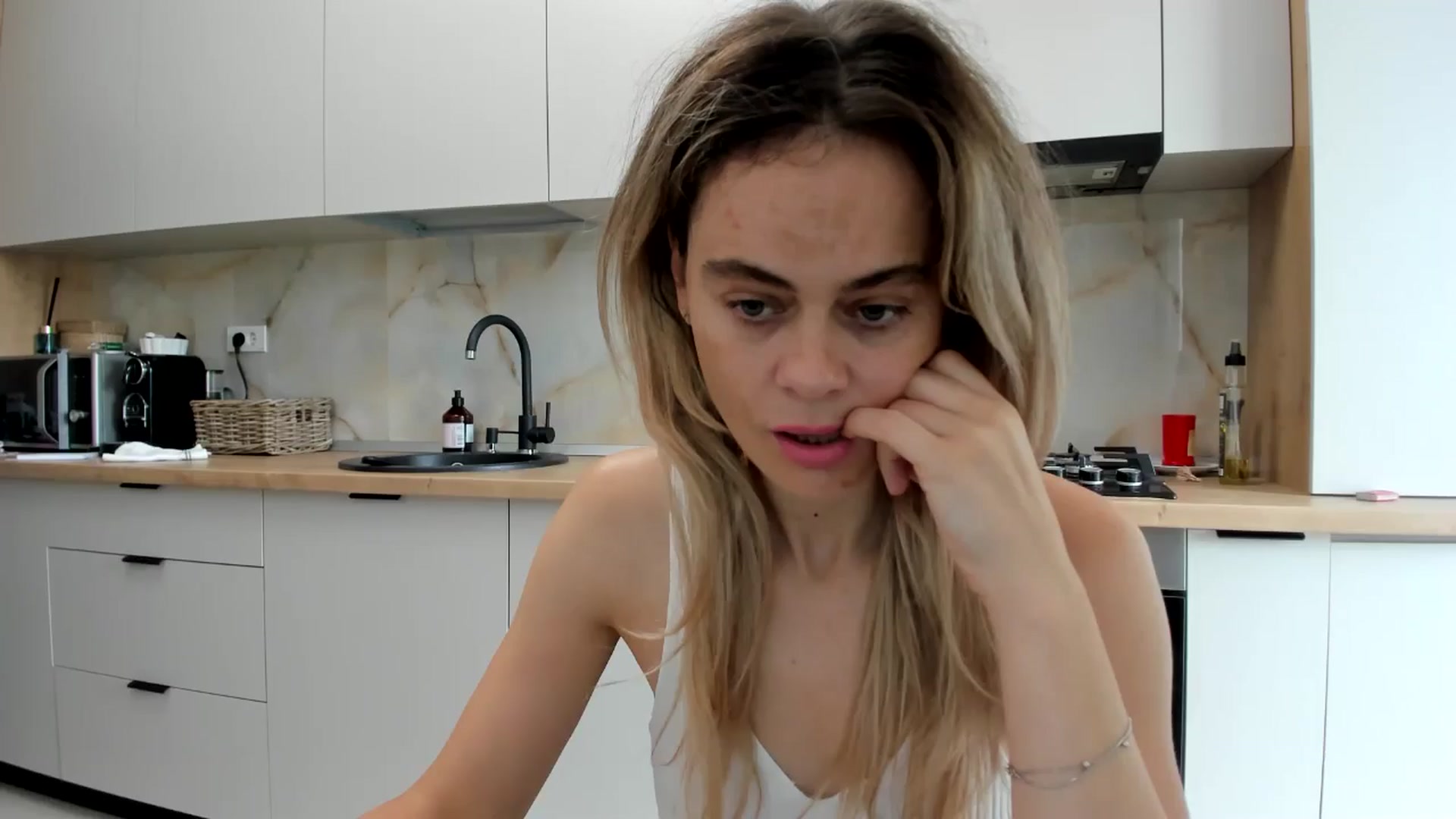 Gallery image thumbnail from DebbyPaige's myfreecams stream on, 09/01/2024, 11:20 image 1 of 20
