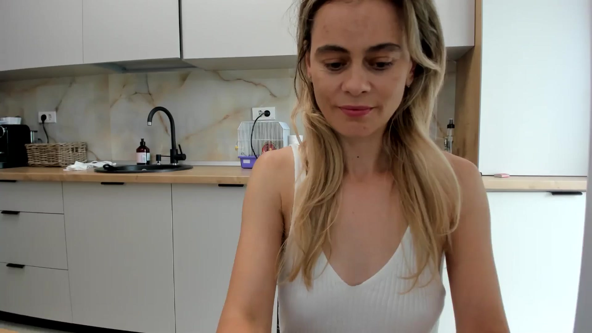 Gallery image thumbnail from DebbyPaige's myfreecams stream on, 09/01/2024, 14:41 image 10 of 20