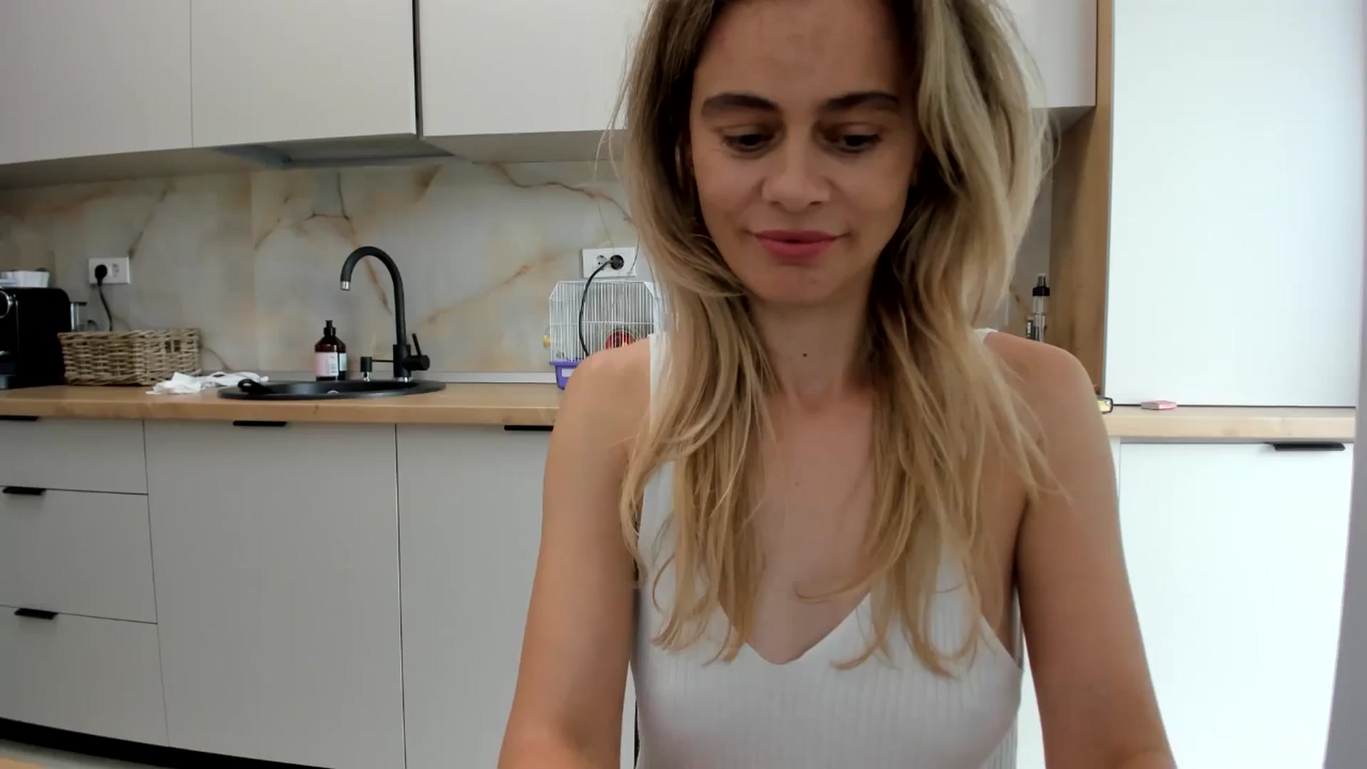 Gallery image thumbnail from DebbyPaige's myfreecams stream on, 09/01/2024, 14:41 image 4 of 20