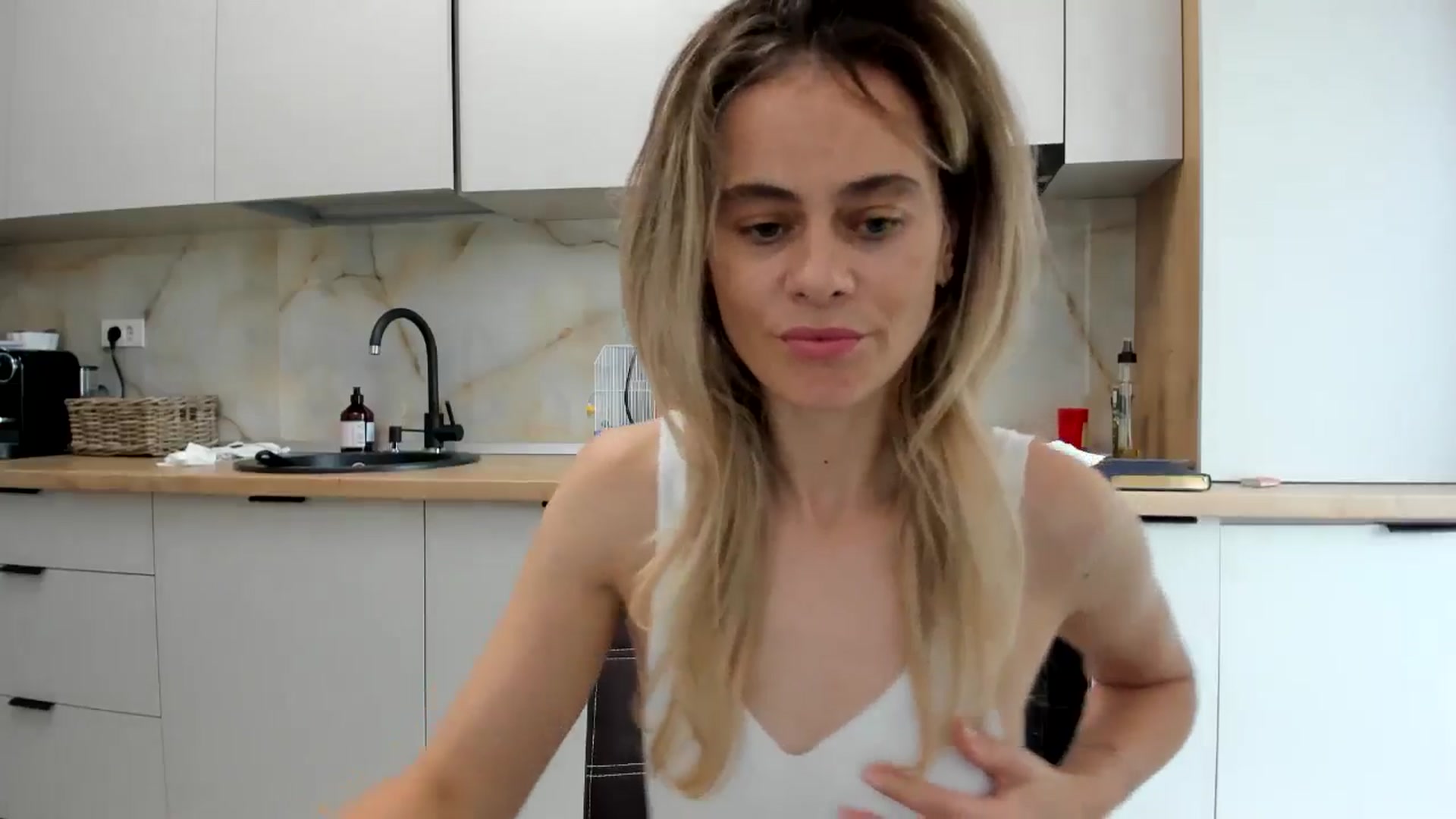 Gallery image thumbnail from DebbyPaige's myfreecams stream on, 09/01/2024, 14:41 image 19 of 20
