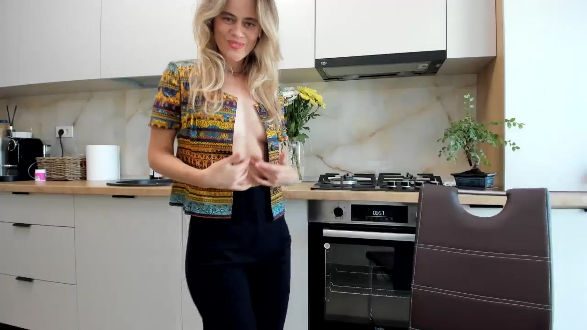 Gallery image thumbnail from DebbyPaige's myfreecams stream on, 09/12/2024, 12:06 image 10 of 20