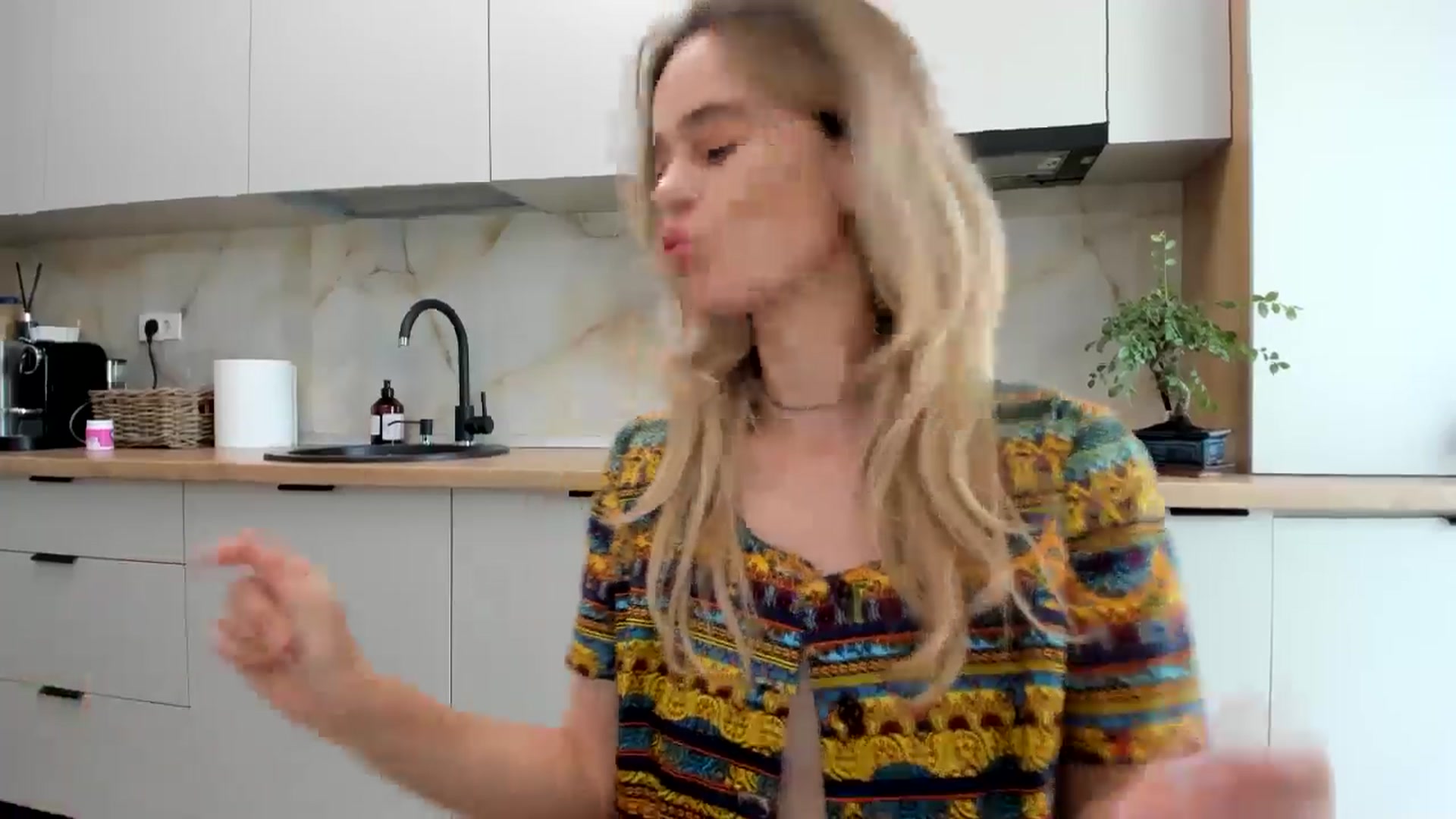 Gallery image thumbnail from DebbyPaige's myfreecams stream on, 09/12/2024, 12:06 image 8 of 20