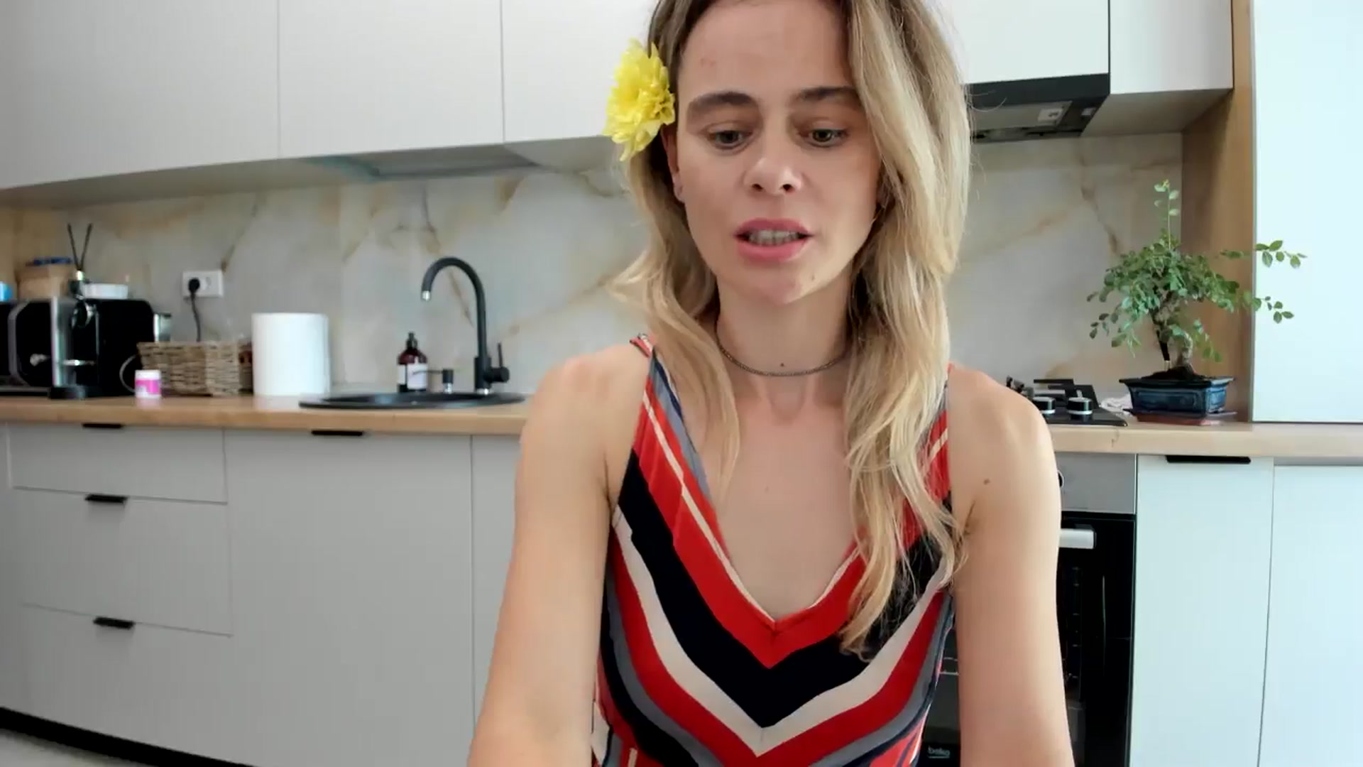 Gallery image thumbnail from DebbyPaige's myfreecams stream on, 09/12/2024, 12:06 image 18 of 20