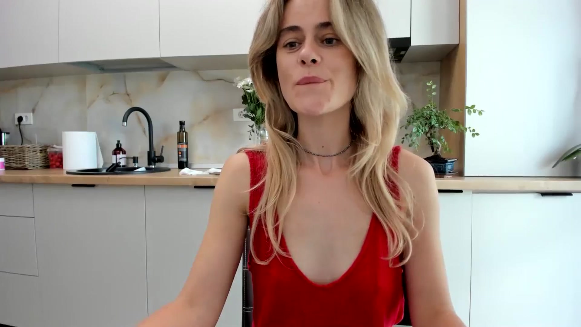 Gallery image thumbnail from DebbyPaige's myfreecams stream on, 09/12/2024, 13:30 image 6 of 20