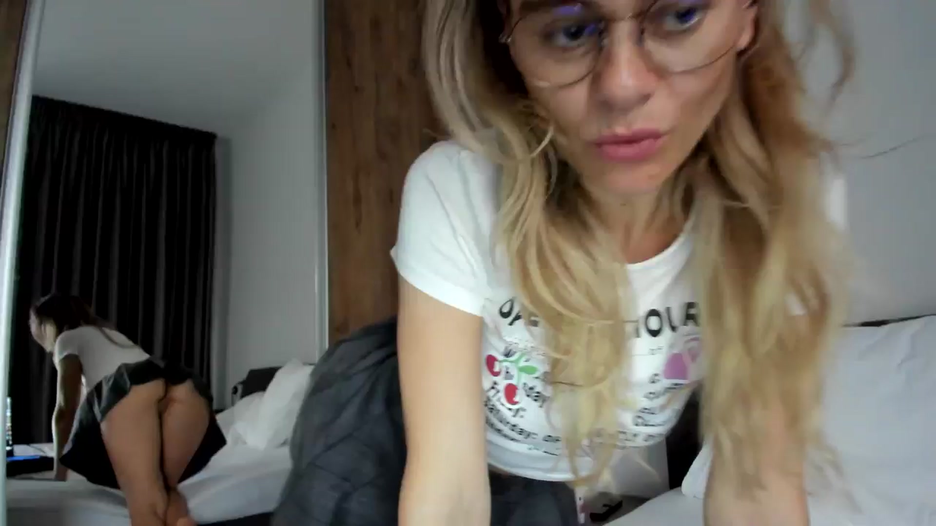 Gallery image thumbnail from DebbyPaige's myfreecams stream on, 09/20/2024, 17:09 image 16 of 20