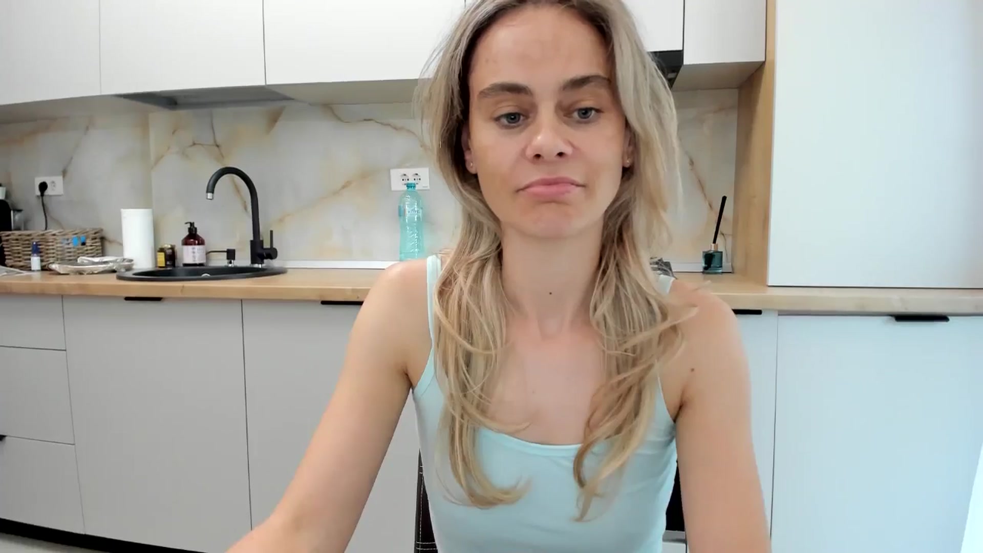 Gallery image thumbnail from DebbyPaige's myfreecams stream on, 09/22/2024, 16:31 image 9 of 20