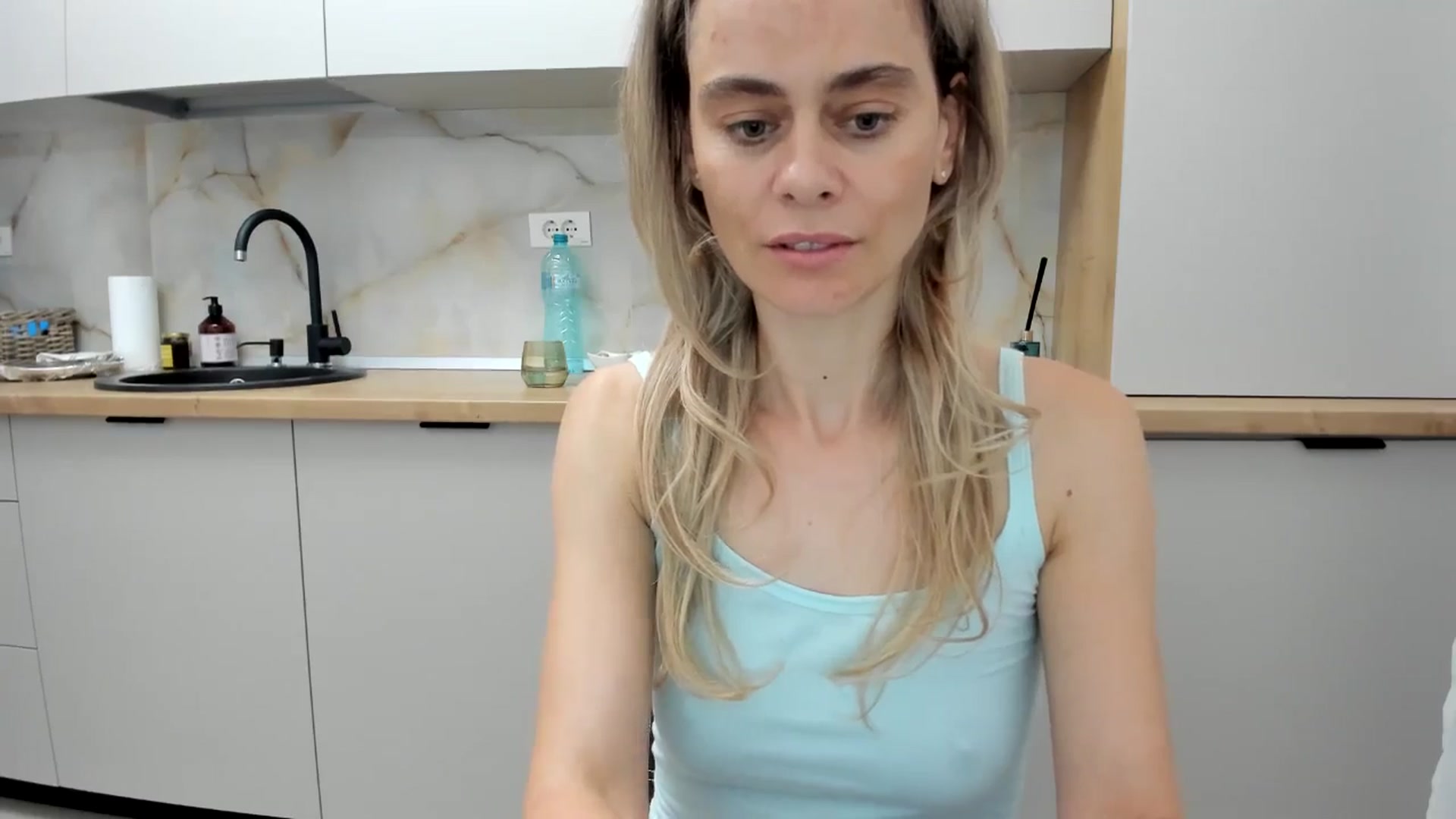 Gallery image thumbnail from DebbyPaige's myfreecams stream on, 09/22/2024, 18:43 image 12 of 20