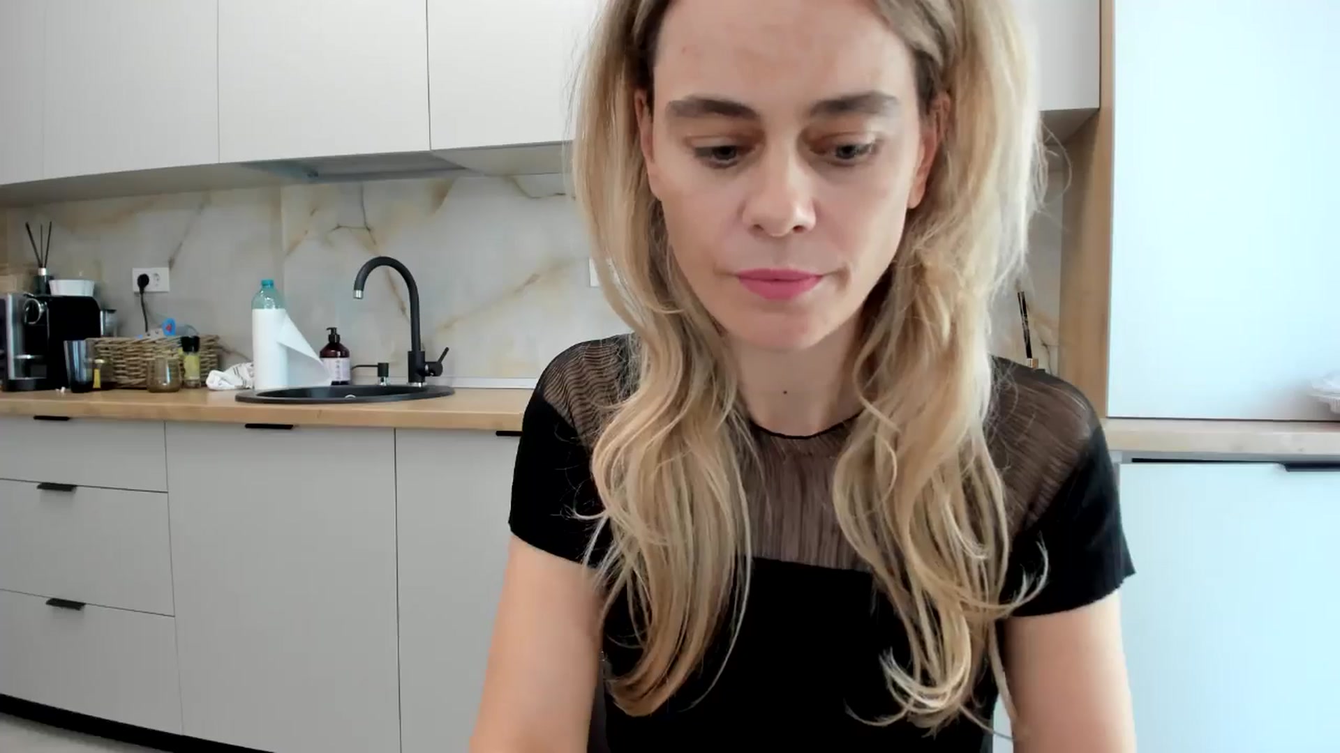 Gallery image thumbnail from DebbyPaige's myfreecams stream on, 09/24/2024, 10:16 image 14 of 20