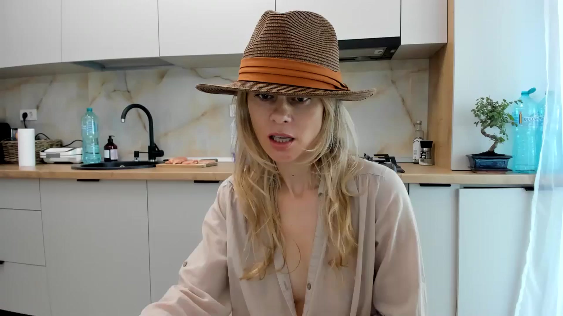 Gallery image thumbnail from DebbyPaige's myfreecams stream on, 10/03/2024, 13:49 image 5 of 20