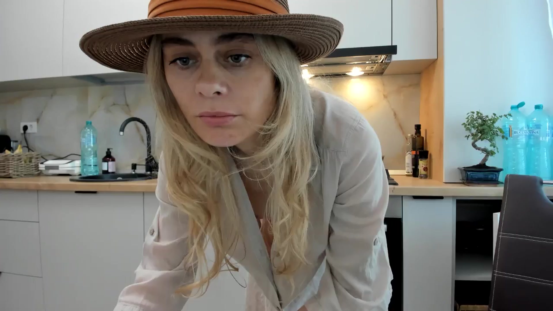 Gallery image thumbnail from DebbyPaige's myfreecams stream on, 10/03/2024, 13:49 image 14 of 20