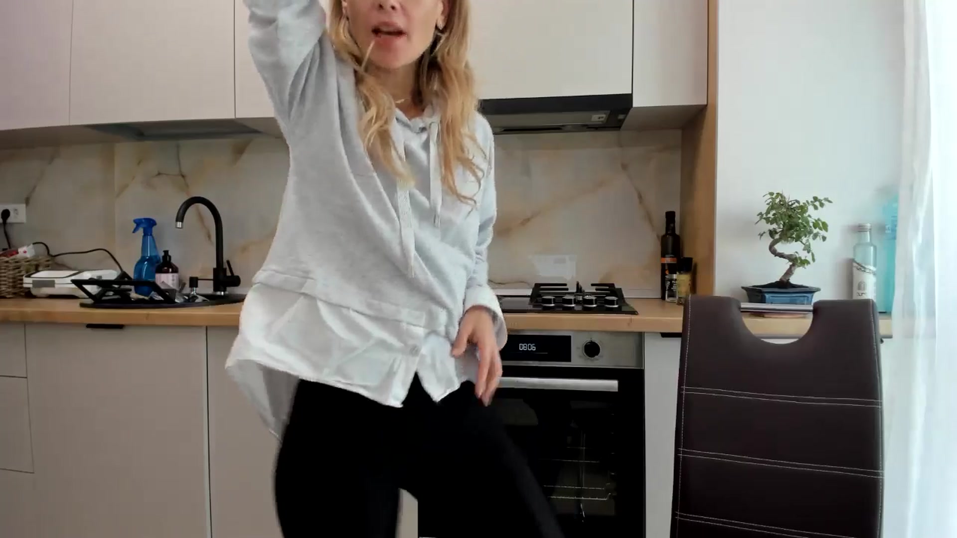 Gallery image thumbnail from DebbyPaige's myfreecams stream on, 10/04/2024, 13:22 image 3 of 20