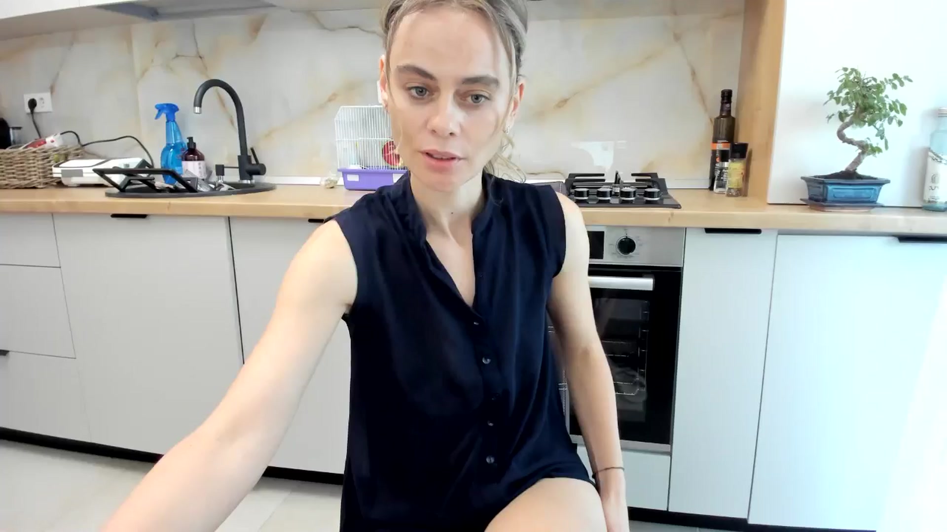 Gallery image thumbnail from DebbyPaige's myfreecams stream on, 10/04/2024, 15:24 image 5 of 20