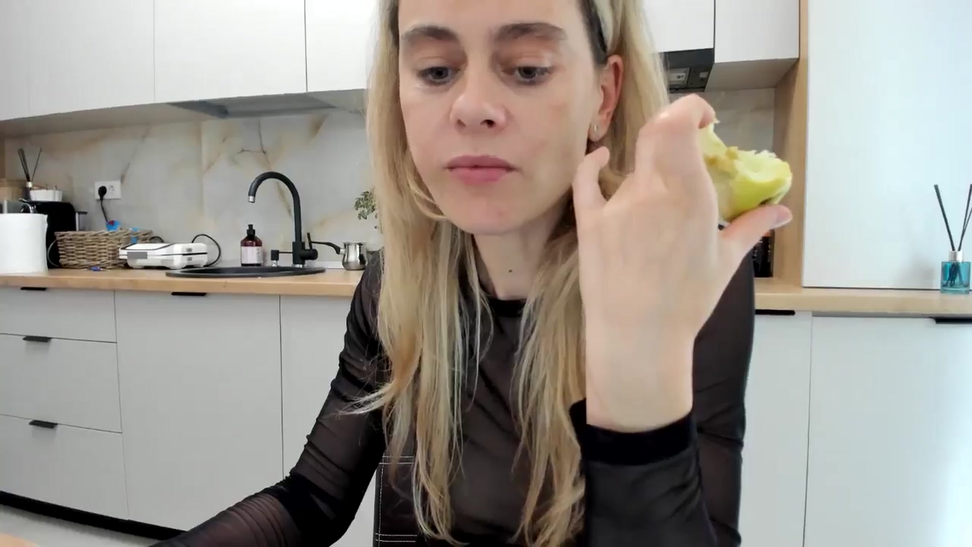 Gallery image thumbnail from DebbyPaige's myfreecams stream on, 10/09/2024, 14:29 image 5 of 20