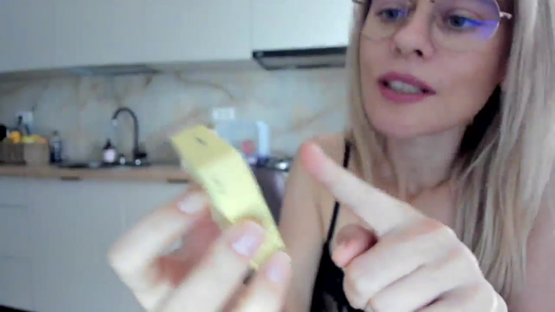 Gallery image thumbnail from DebbyPaige's myfreecams stream on, 10/14/2024, 10:13 image 6 of 20