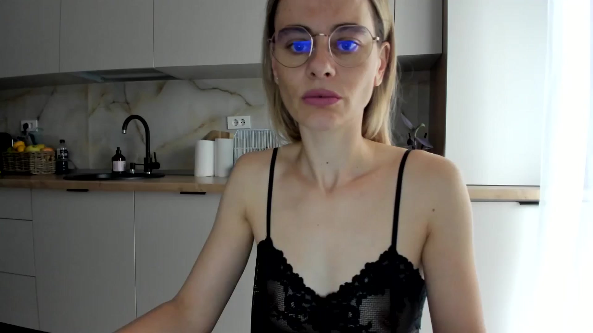 Gallery image thumbnail from DebbyPaige's myfreecams stream on, 10/14/2024, 10:13 image 1 of 20