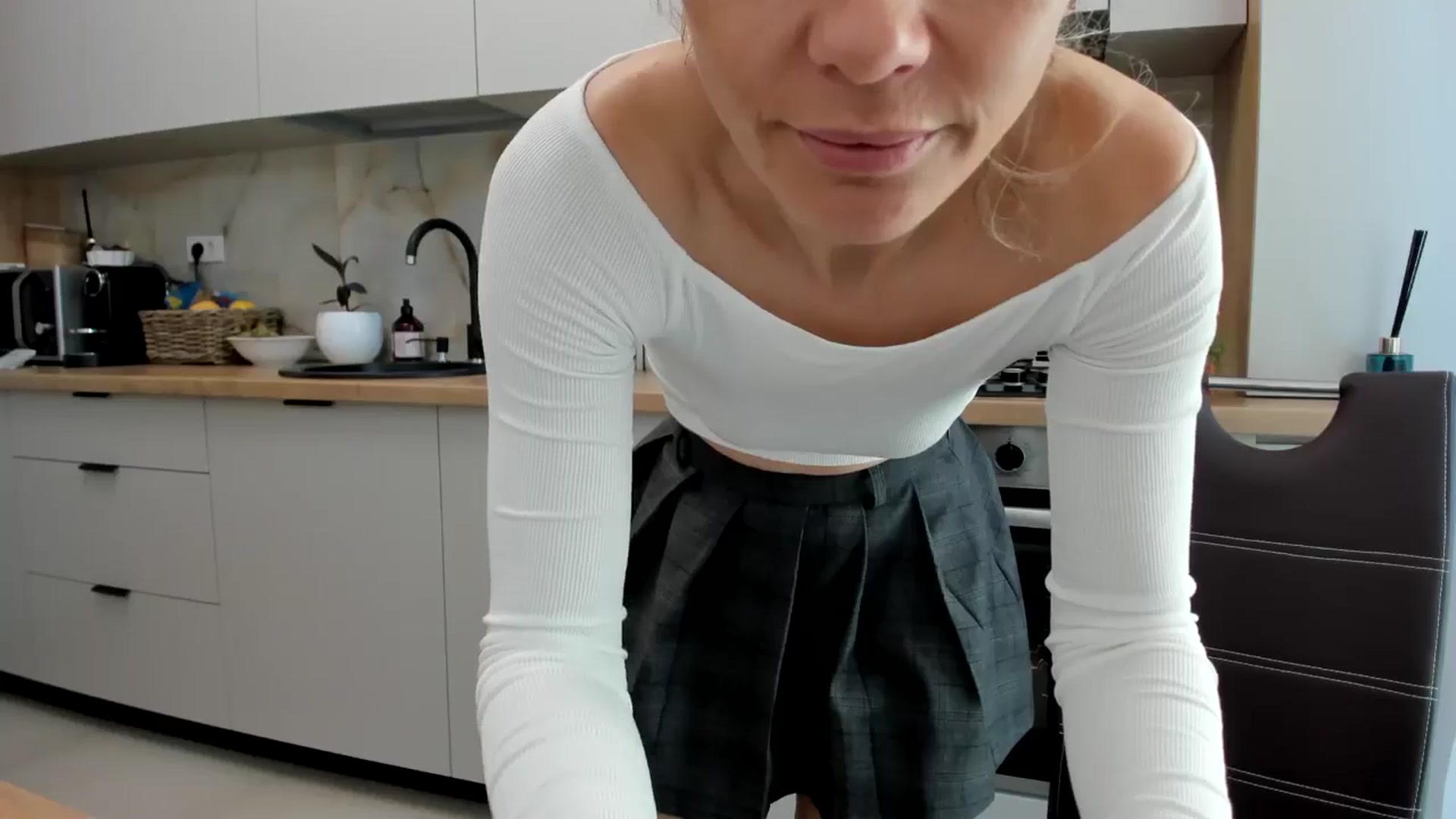 Gallery image thumbnail from DebbyPaige's myfreecams stream on, 10/18/2024, 11:01 image 2 of 20