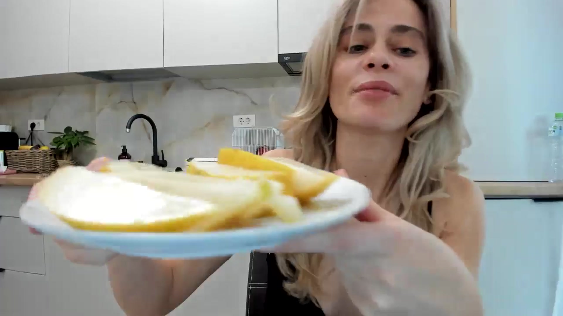 Gallery image thumbnail from DebbyPaige's myfreecams stream on, 10/26/2024, 14:44 image 15 of 20