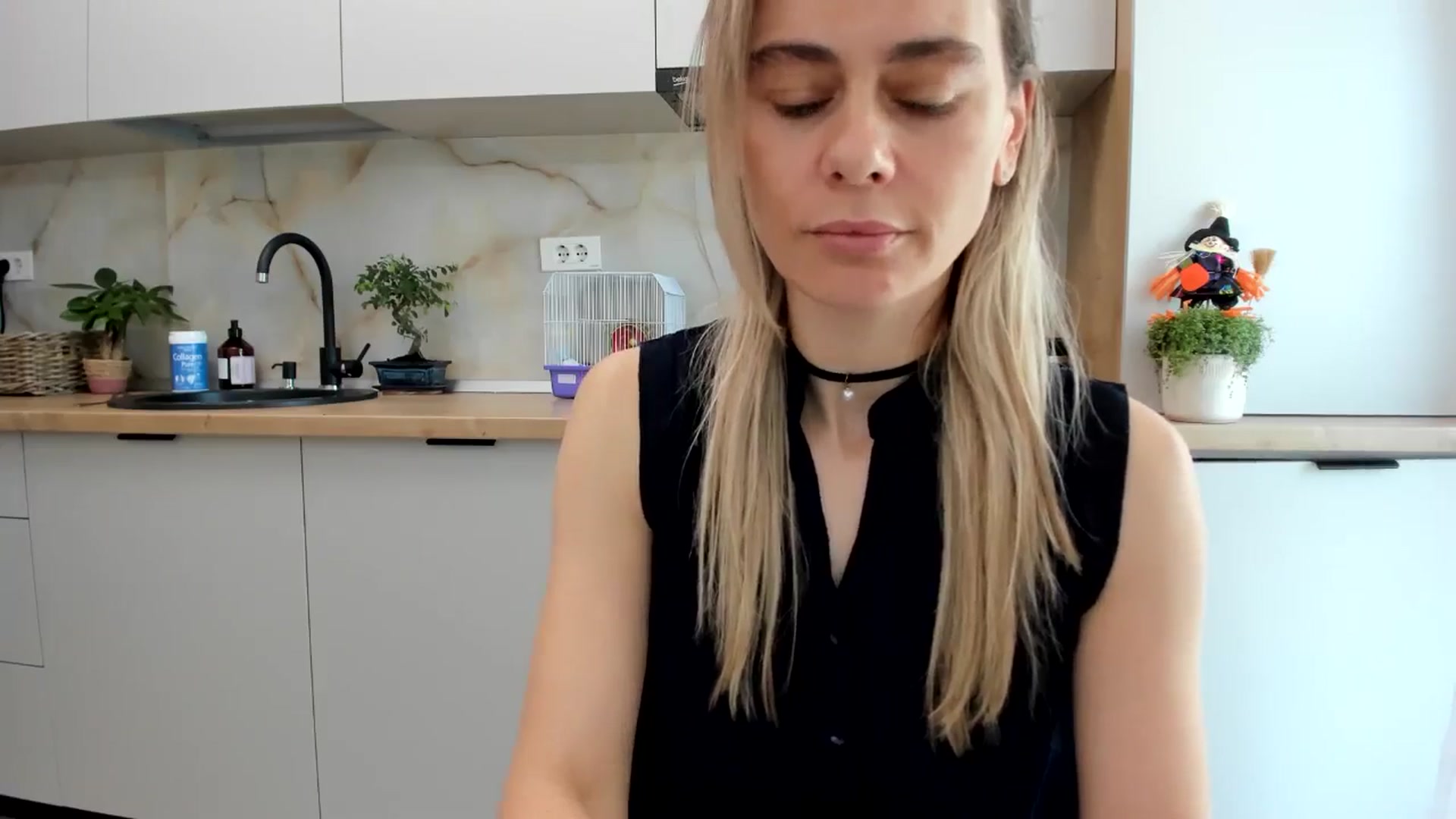 Gallery image thumbnail from DebbyPaige's myfreecams stream on, 11/01/2024, 09:57 image 7 of 20
